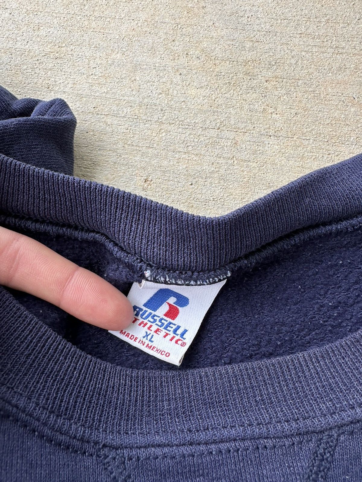 Other Vintage Russell Athletic Sweatshirt Size US XL / EU 56 / 4 - 4 Thumbnail