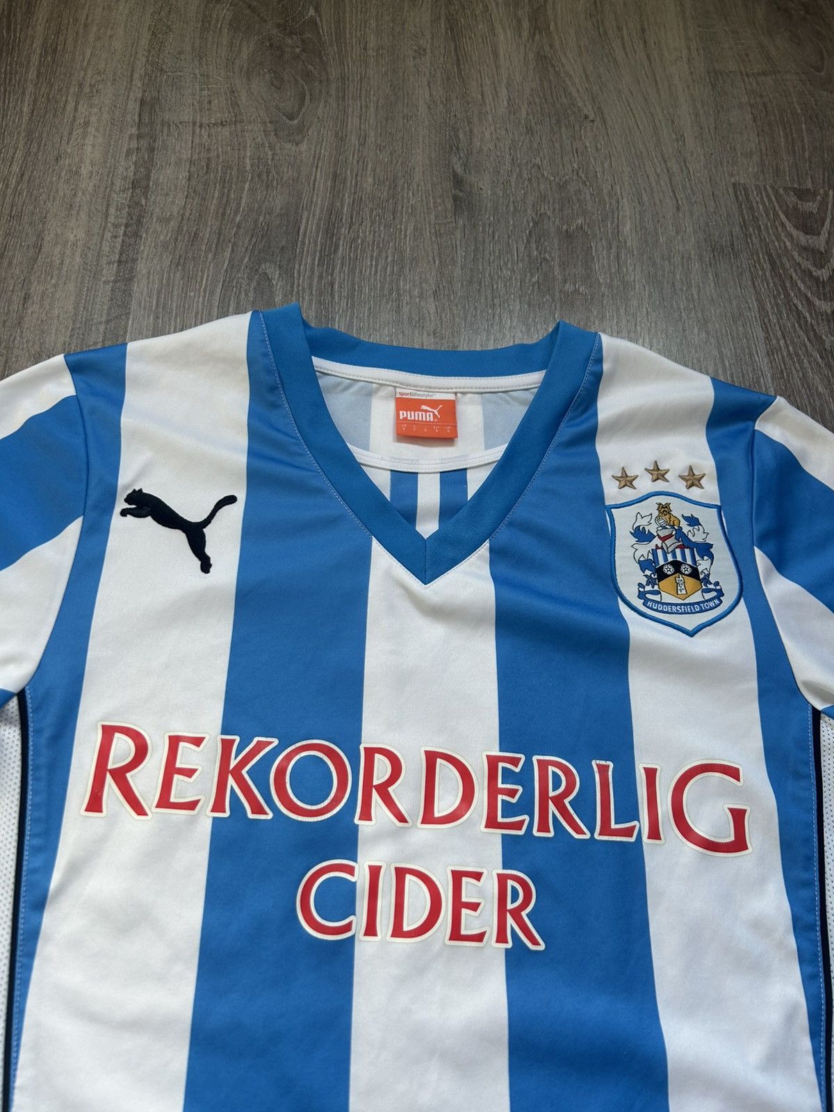 Puma Huddersfield Town Puma 2013-2014 Football Club Jersey Size US S / EU 44-46 / 1 - 3 Thumbnail