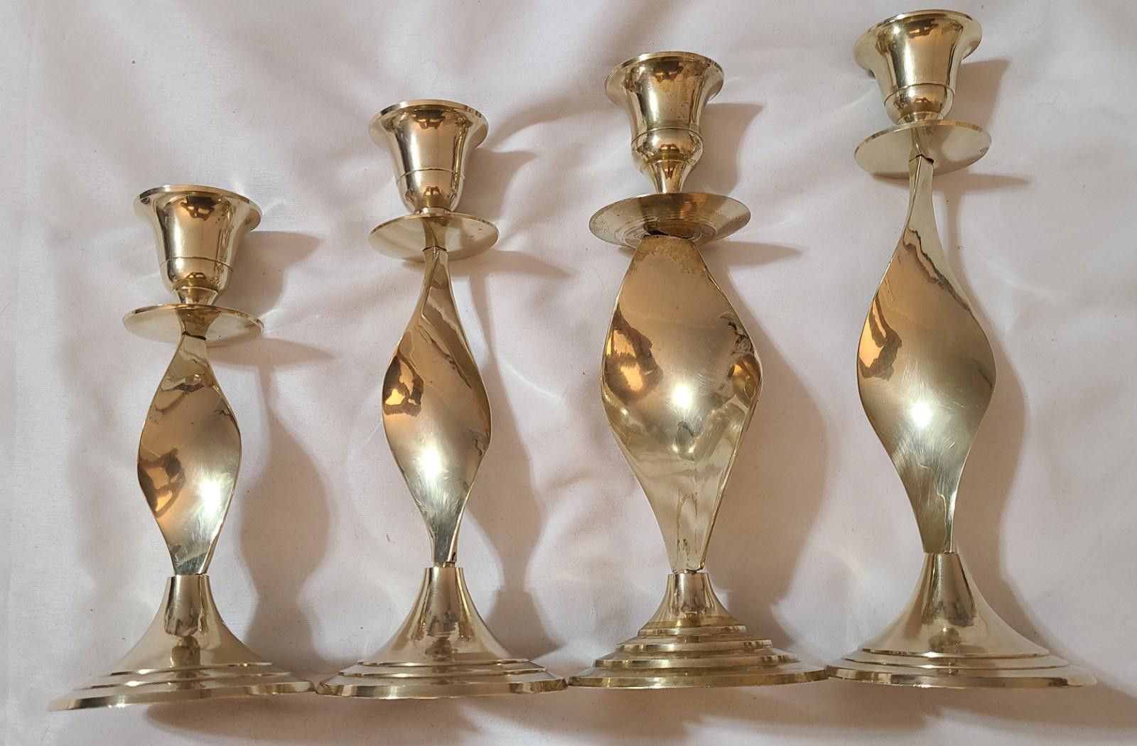 The Unbranded Brand 4pc Vintage 1970s Solid Brass Swirled Candlestick Holders Size ONE SIZE - 4 Thumbnail