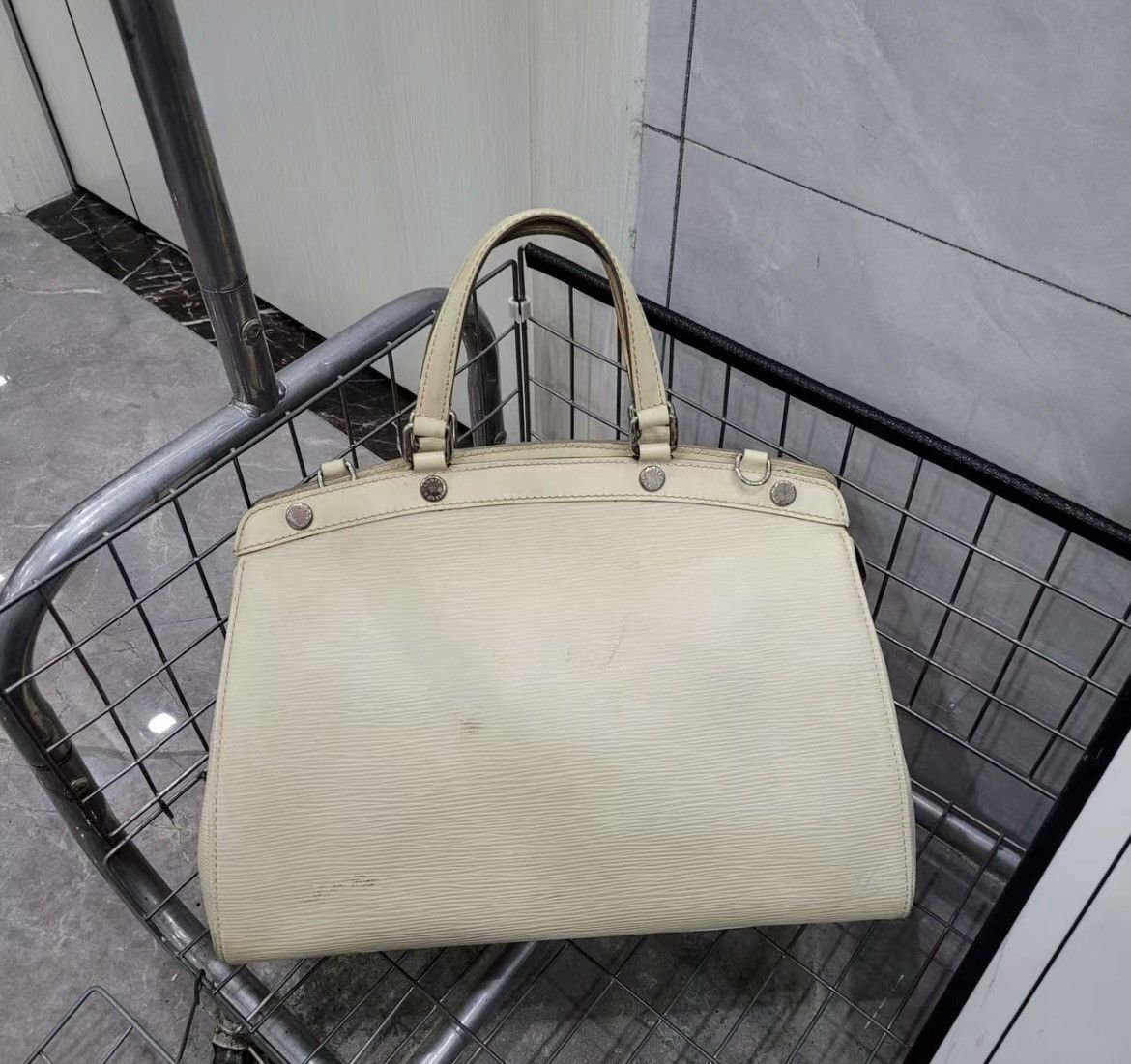 Louis Vuitton Lv Size ONE SIZE - 1 Thumbnail