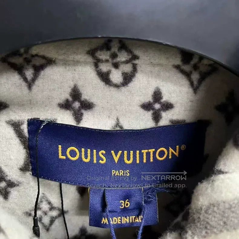 Louis Vuitton Louis Vuitton 26 Latest Fabric Plaid Zip Hooded Jacket Size XS / US 0-2 / IT 36-38 - 2 Thumbnail