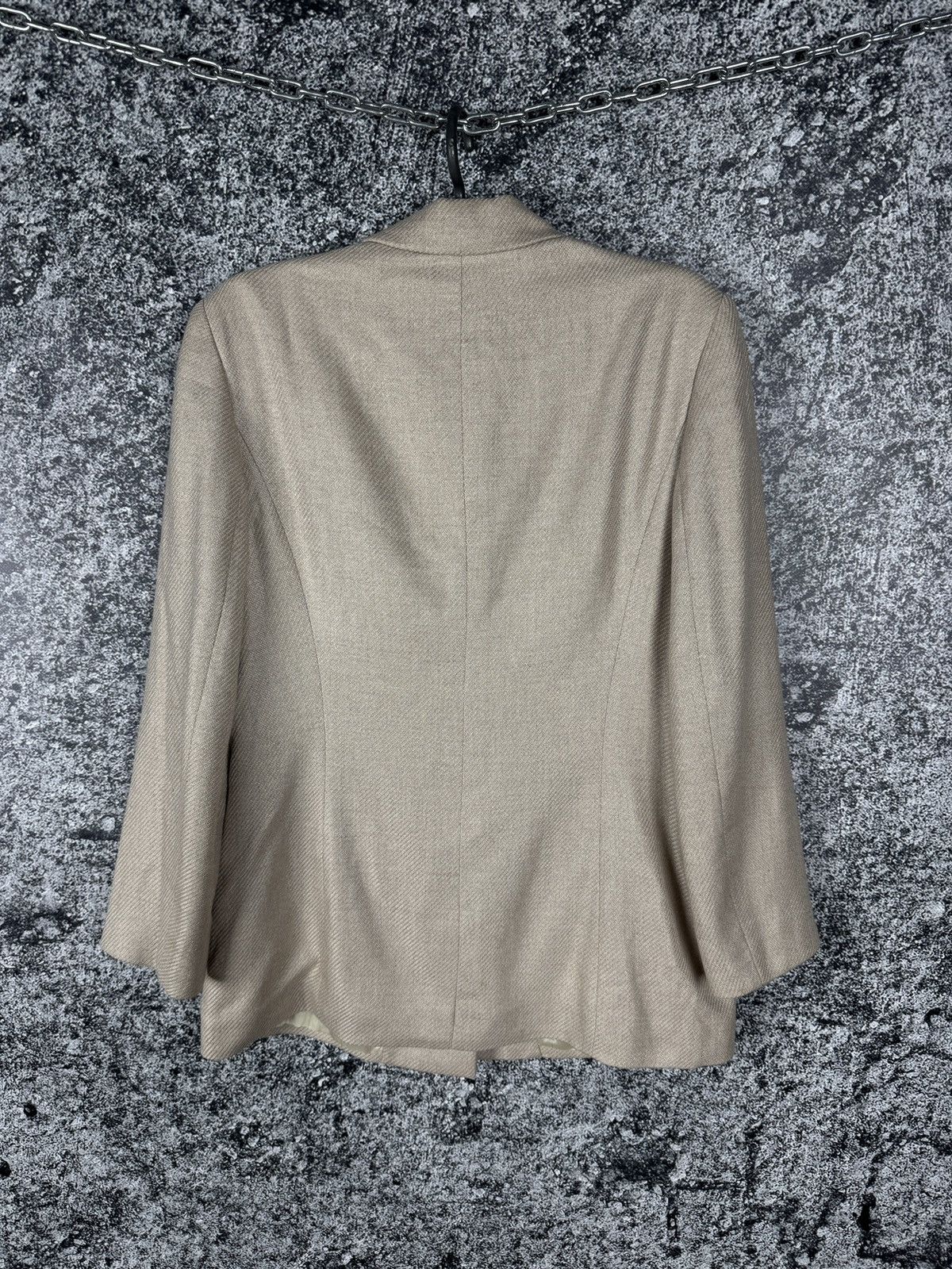 Salvatore Ferragamo Salvatore Ferragamo Vintage Blazer Jacket Cashemire/Silk 44 Size M / US 6-8 / IT 42-44 - 9 Thumbnail