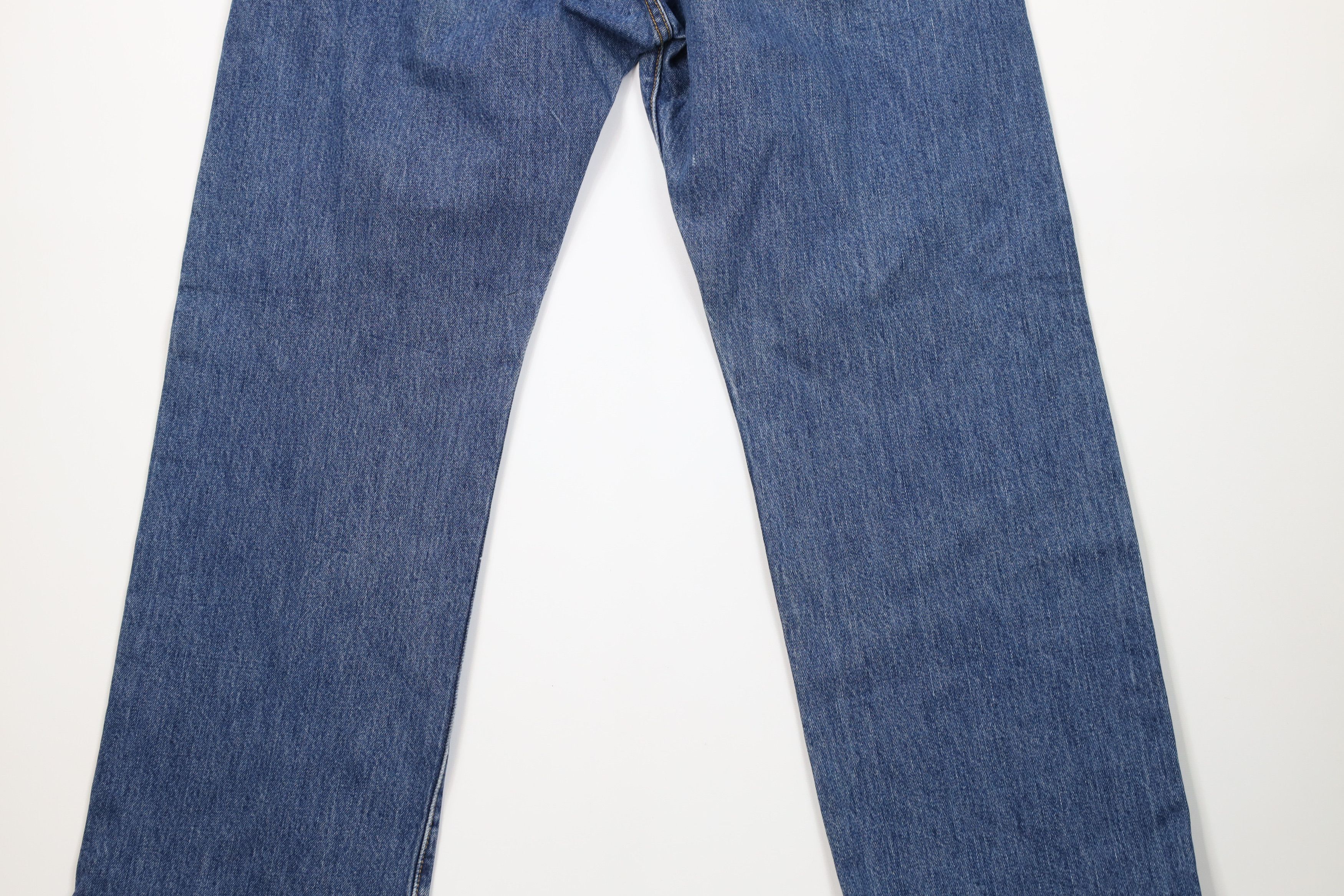 Levi's Vintage Y2K 2006 Levis 501xx Fly Original Fit Denim Jeans Size US 36 / EU 52 - 11 Thumbnail