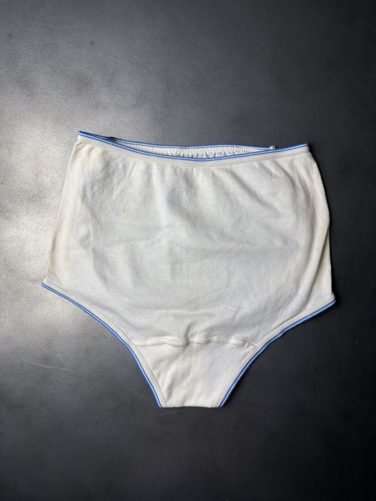 Marks & Spencer × Vintage 3 Pairs 1970s Underwear Vintage Embroidered Floral Panties Size ONE SIZE - 17 Thumbnail