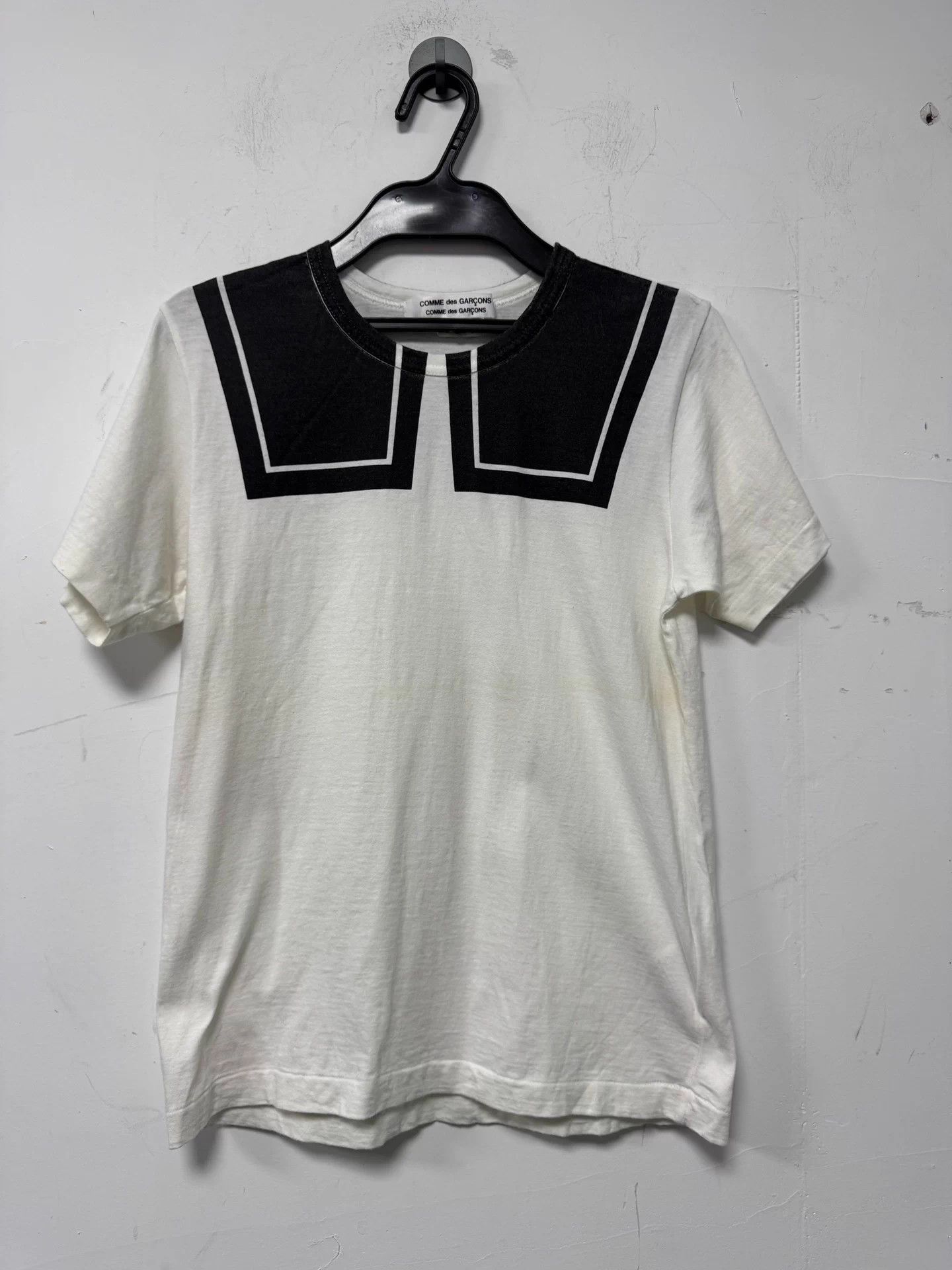 Comme des Garcons CDG Naval Collar White/Black Trim Tee S Japan Worn-Stained Size S / US 4 / IT 40 - 1 Thumbnail