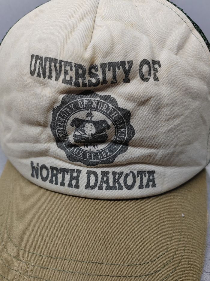 Japanese Brand Vintage University Of North Dakota Distressed Style Cap Size ONE SIZE - 3 Thumbnail
