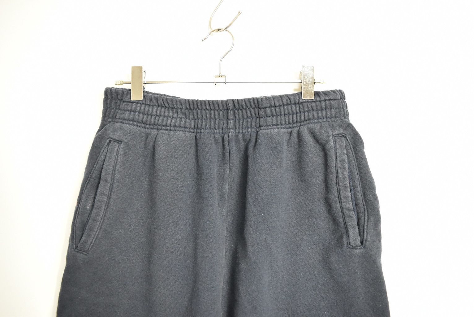 Bape × Vintage Easy Sweat Shorts 28025 - 793 72 Size US 27 - 4 Thumbnail