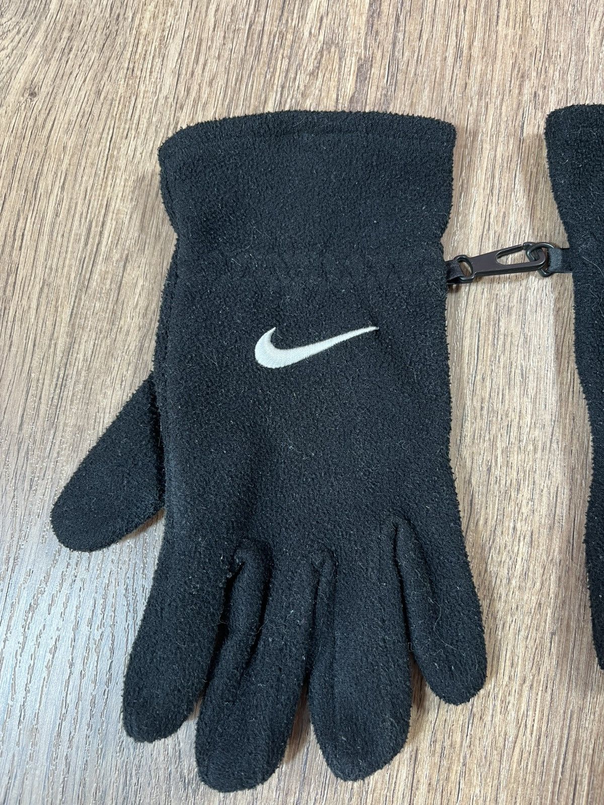 Nike × Vintage Vintage Y2K Nike Fleece Gloves Size ONE SIZE - 2 Thumbnail