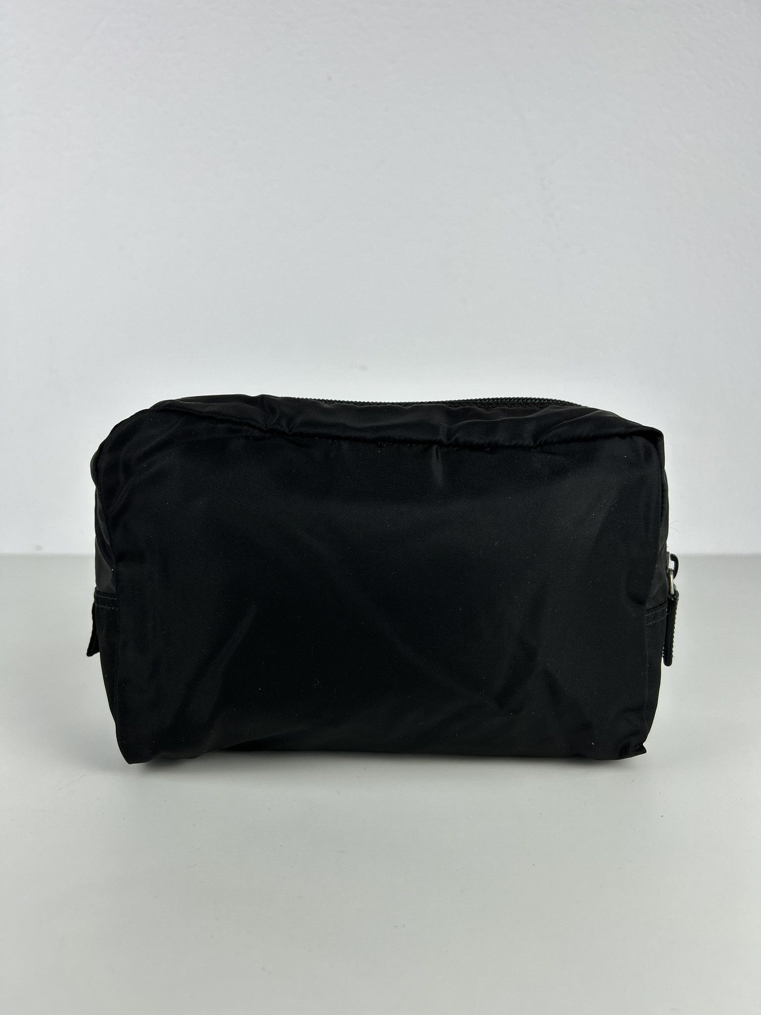 Prada Vintage prada nylon triangle logo clutch/ toiletry bag Size ONE SIZE - 3 Thumbnail