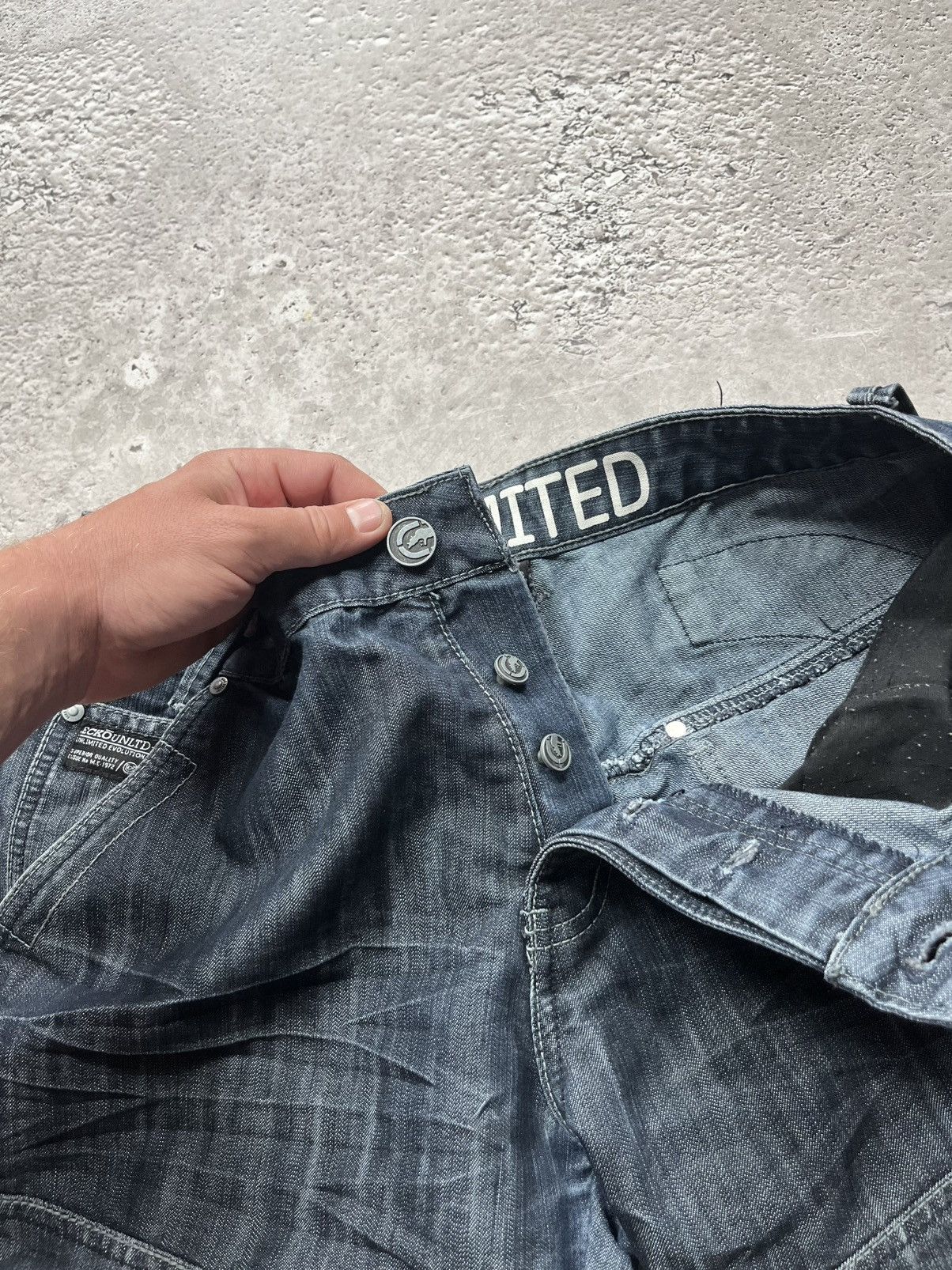 Ecko Unltd. Ecko Unlimited Y2K Cargo Jeans W34 L30 Buckle Strap Baggy Size US 34 / EU 50 - 13 Thumbnail