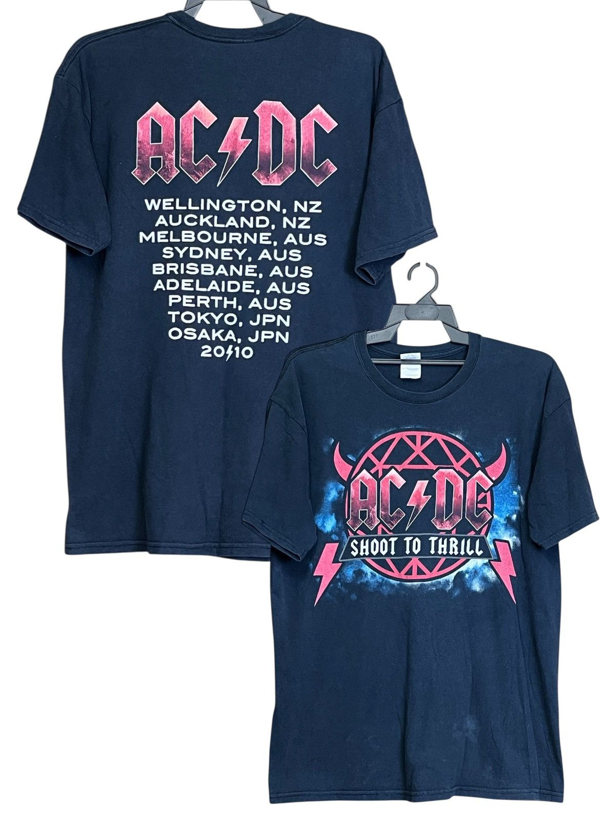 Band Tees Vintage 2010 ACDC shoot to thrill tour distressed t shirt Size US L / EU 52-54 / 3 - 1 Thumbnail