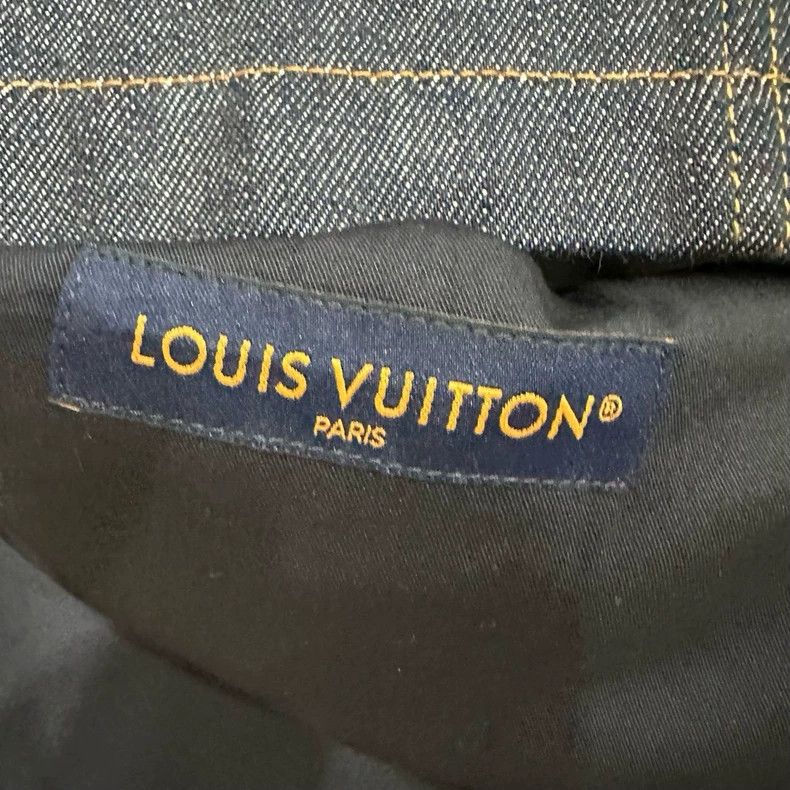 Louis Vuitton Louis Vuitton Portrait embroidered denim jacket Size US M / EU 48-50 / 2 - 5 Thumbnail