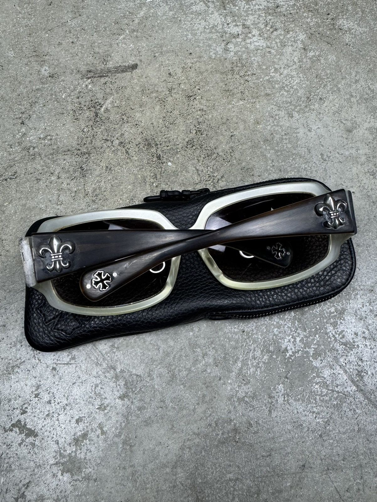 Chrome Hearts DIXON YU-A サングラス ブラック/シルバー 楽天市場】DIXON YU-A Matte Black - Matte Black - Plastic