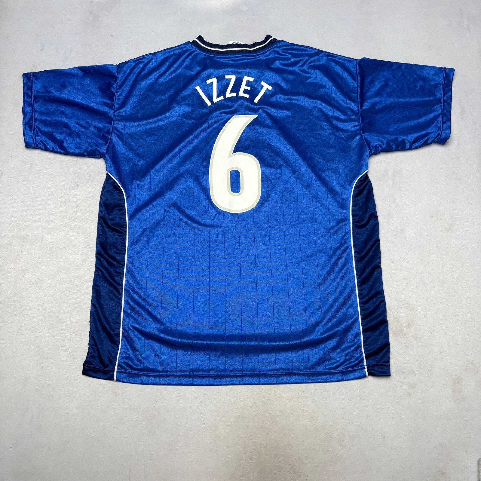 Other Leicester City F.C. Muzzy Izzet 6 2002 Jersey 2XL Score Draw Size US XXL / EU 58 / 5 - 3 Thumbnail