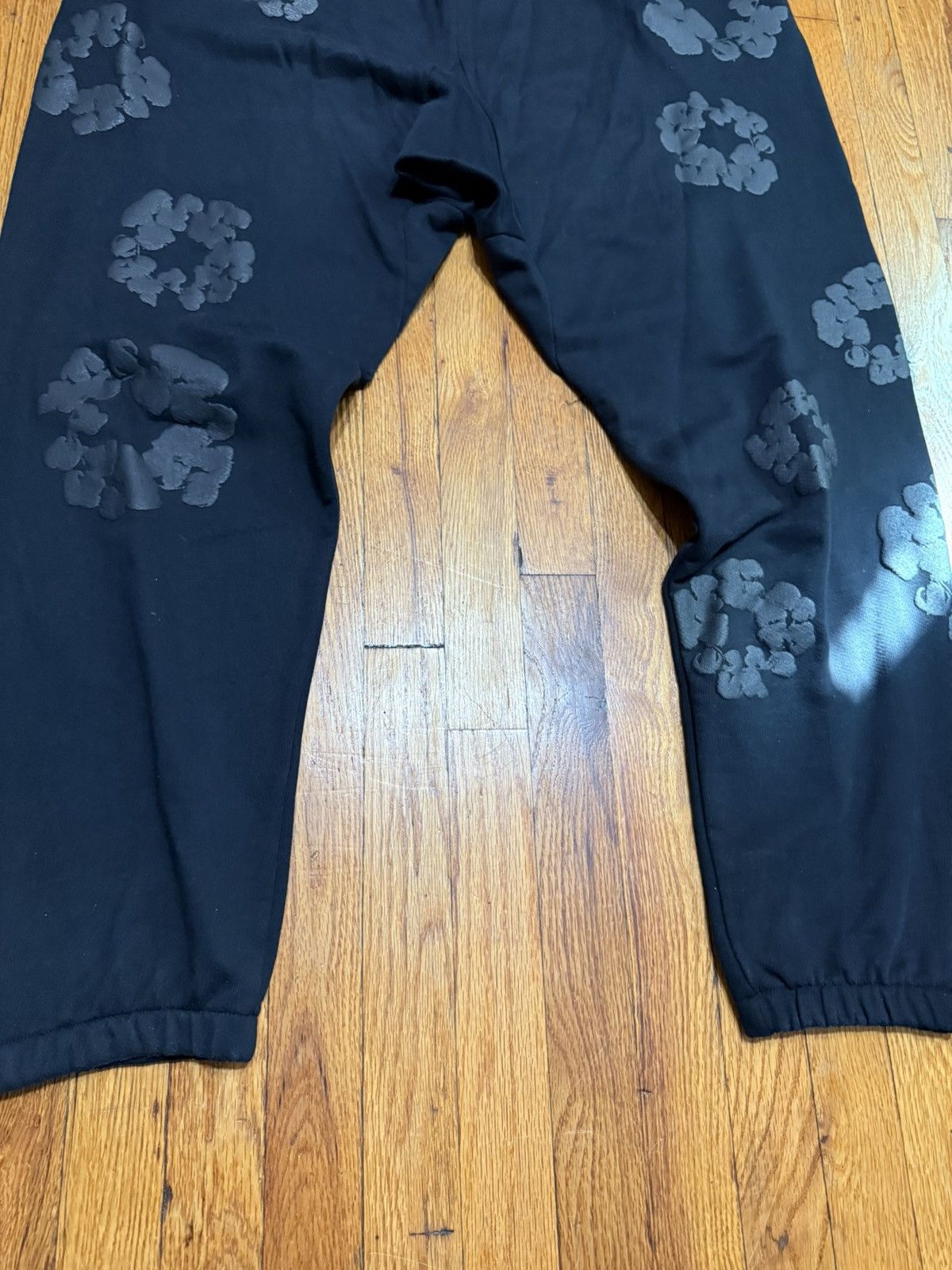 DENIM TEARS Denim Tears Monochrome Sweatpants Size XXL Size US 38 / EU 54 - 7 Thumbnail