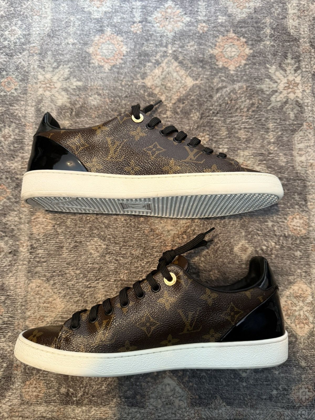 Louis Vuitton LV W FRONTROW ‘monogram’ Size US 9.5 / IT 39.5 - 2 Thumbnail
