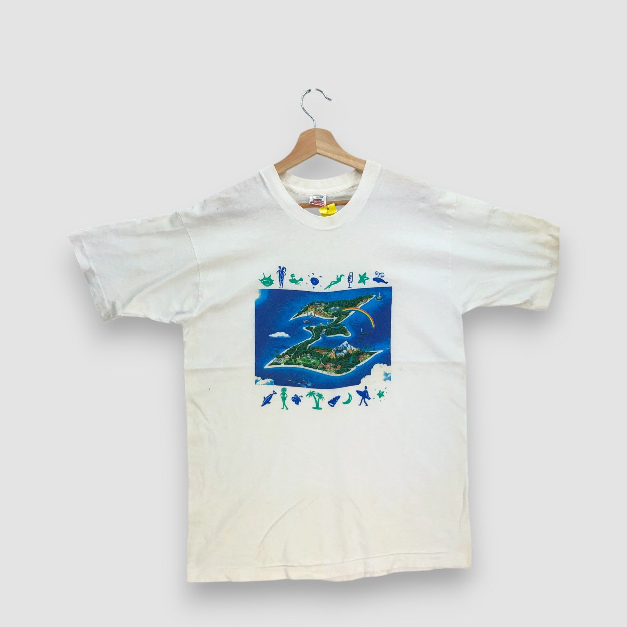 Vintage Vintage 90s Vacation Z Island Tshirt Novelty Crewneck Tees Size US L / EU 52-54 / 3 - 1 Thumbnail