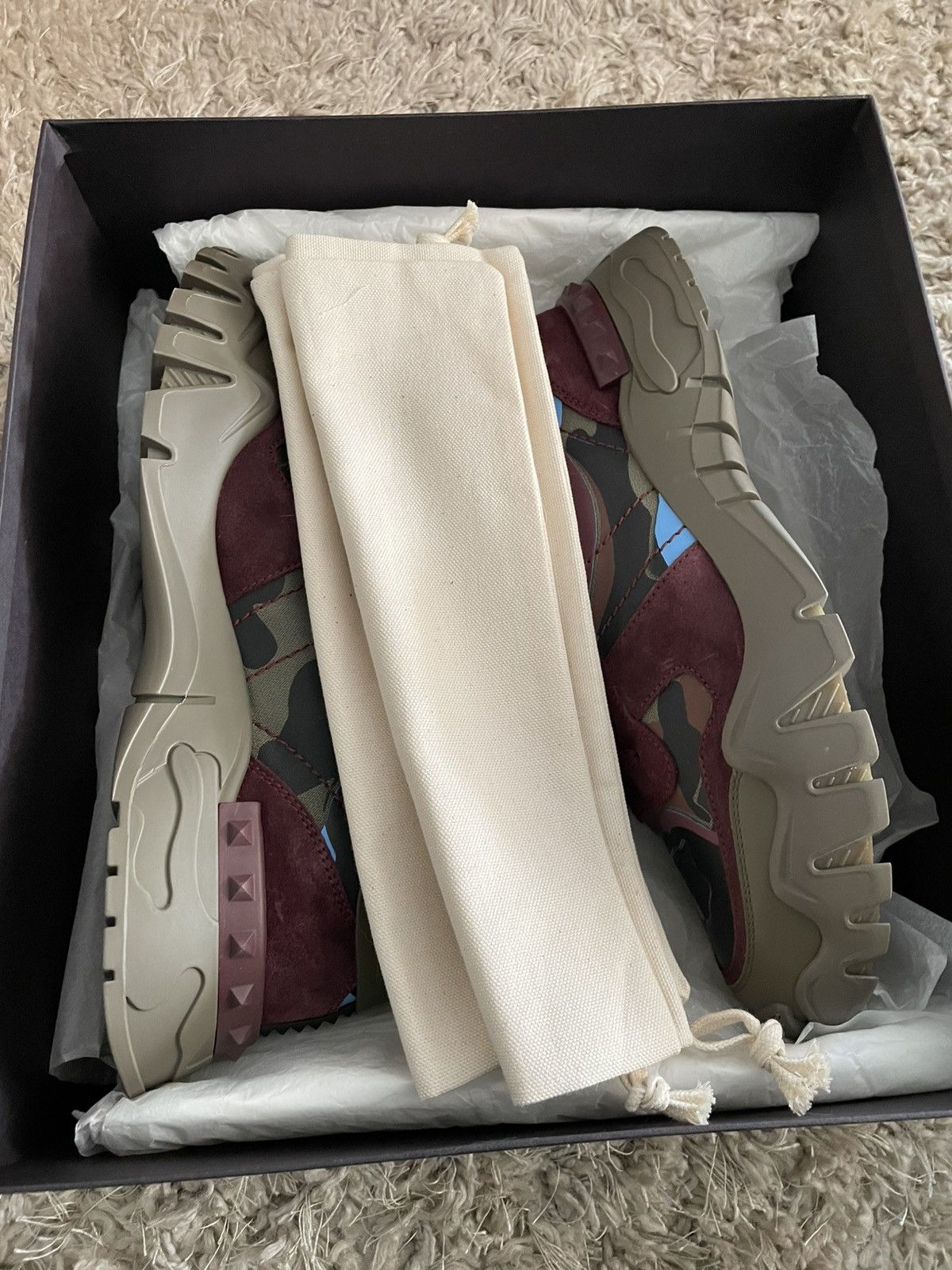 Valentino Valentino RockRunner Plus Camo Burgundy and Blue Size US 11 / EU 44 - 13 Thumbnail