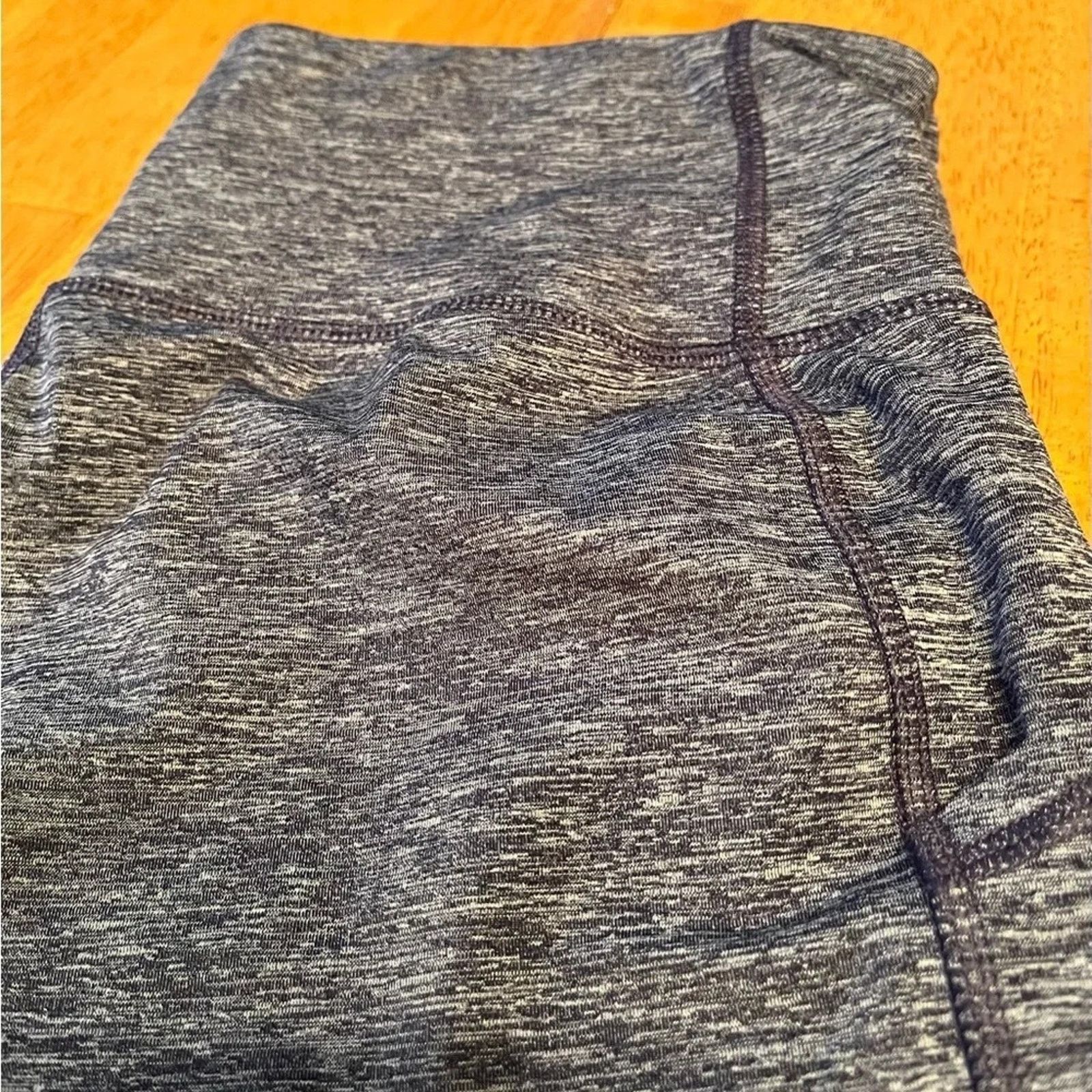 Champion Champion C9 high waisted two pocket leggings, size XL Size 40" / US 18 - 2 Thumbnail