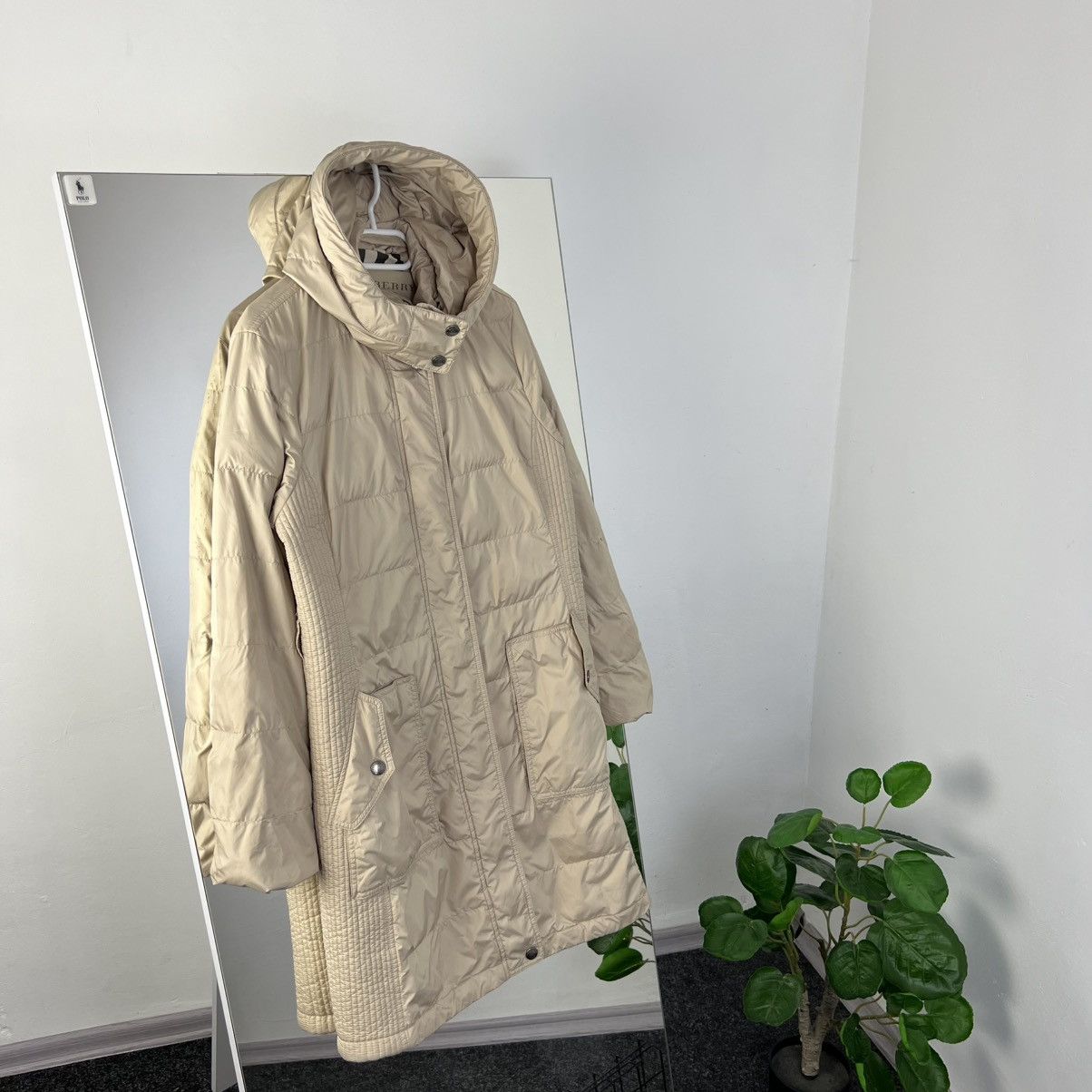 Burberry Luxury Burberry Brit Down Puffer Jacket Size L / US 10 / IT 46 - 1 Thumbnail