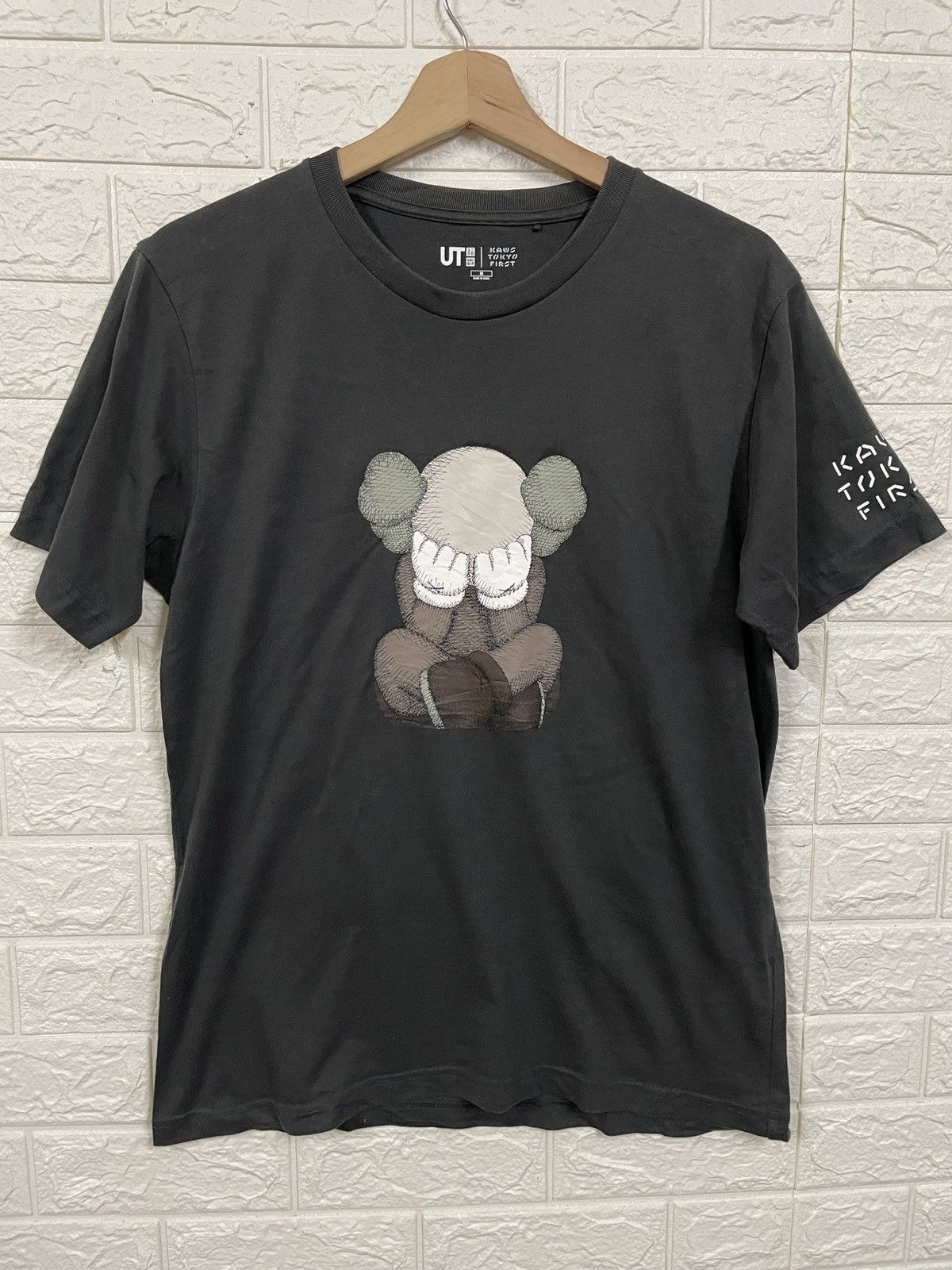 KAWS x hot Uniqlo Passing Through Tee Brown