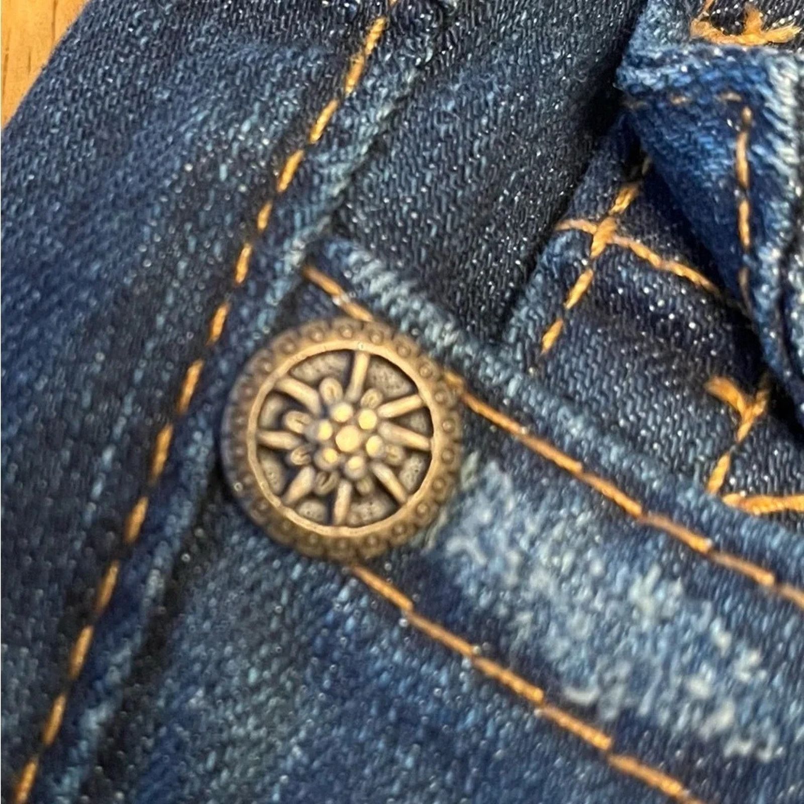 True Religion True Religion Y2K vintage Raegan flare leg jeans, size 28 Size 28" / US 6 / IT 42 - 8 Thumbnail