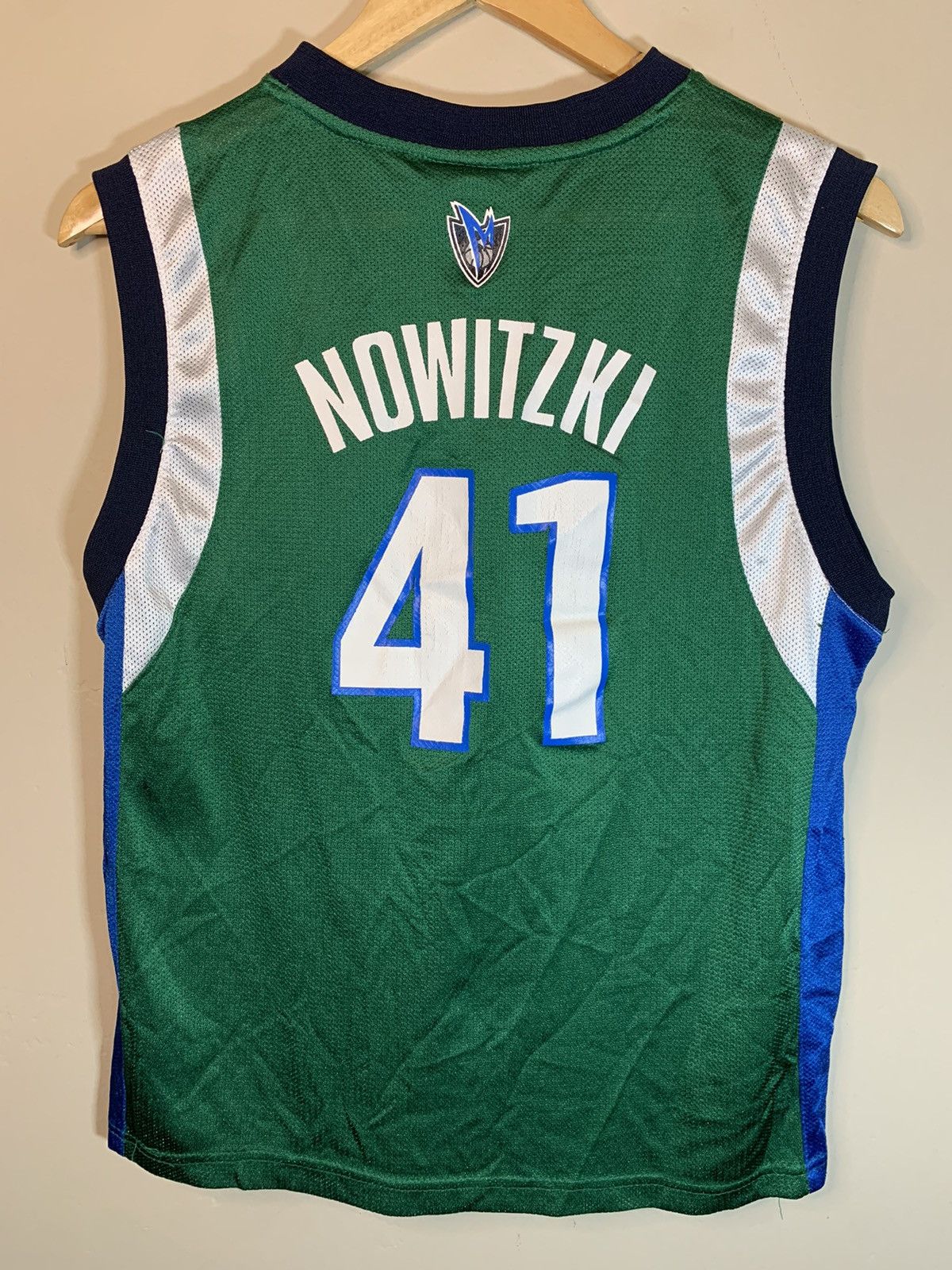 Adidas × NBA × Vintage *RARE* Vintage Dirk Nowitzki Dallas Mavericks NBA Jersey #41 Size US XXS / EU 40 - 2 Thumbnail