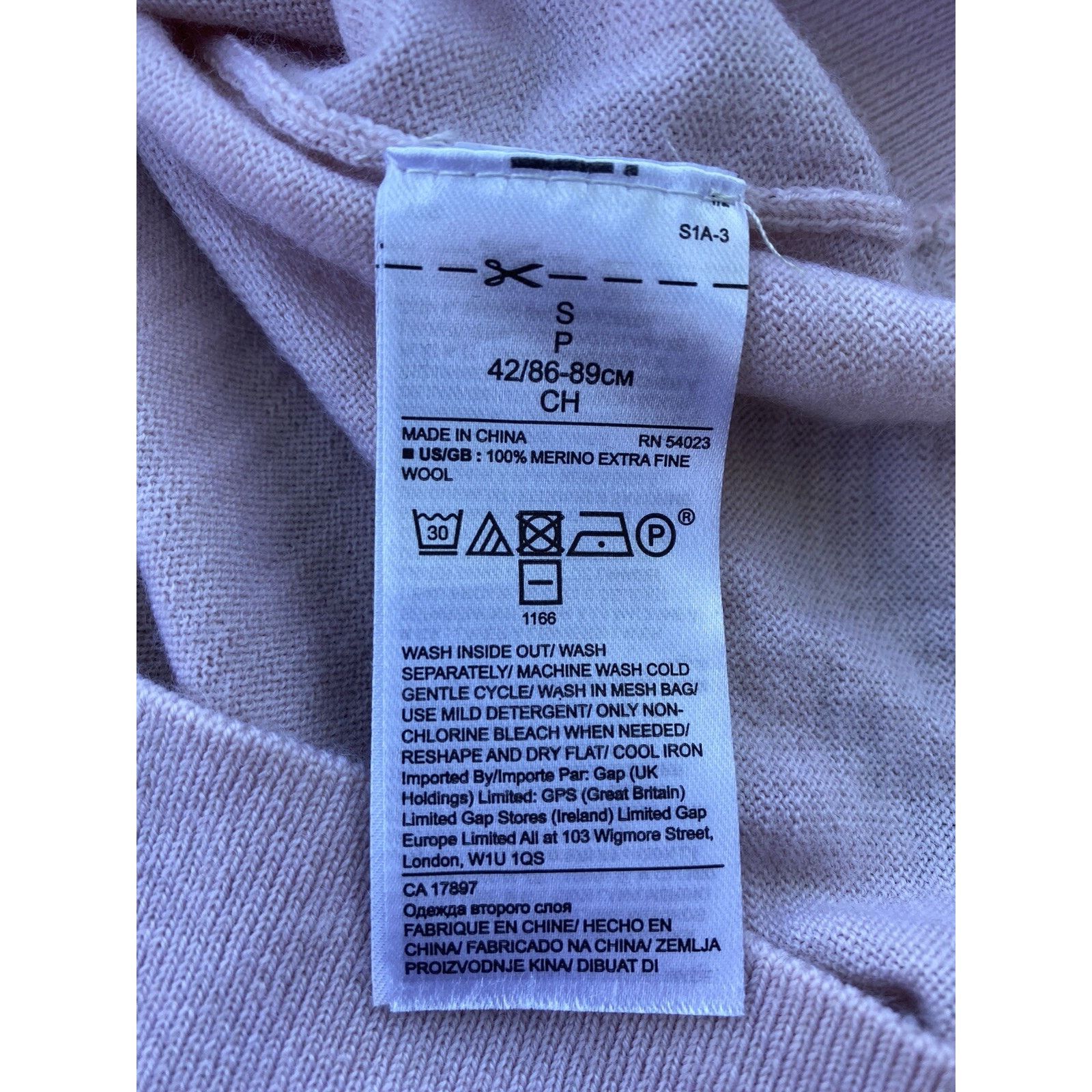 Banana Republic Banana Republic Sweater 100% merino wool pink Small A000237 Size S / US 4 / IT 40 - 5 Thumbnail