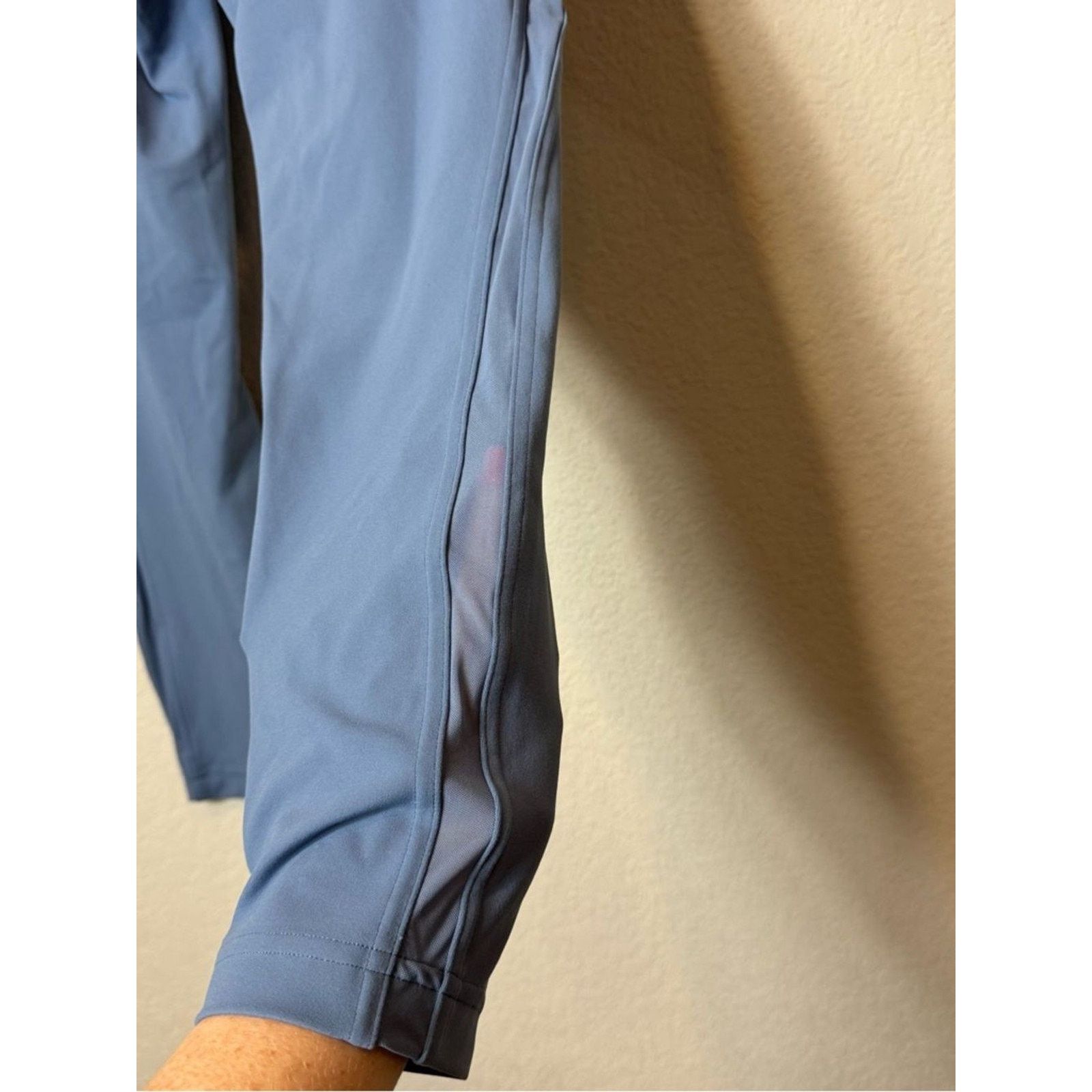 Lululemon Lululemon High Rise Mesh Panel 25 inch Leggings Blue sz 14 Size 36" / US 14 / IT 50 - 9 Thumbnail