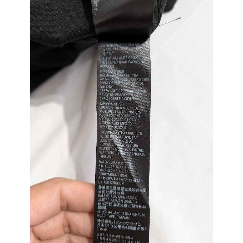 Balenciaga o1rshd1 Inside Out T-Shirt in Faded Black/White Size US M / EU 48-50 / 2 - 21 Thumbnail