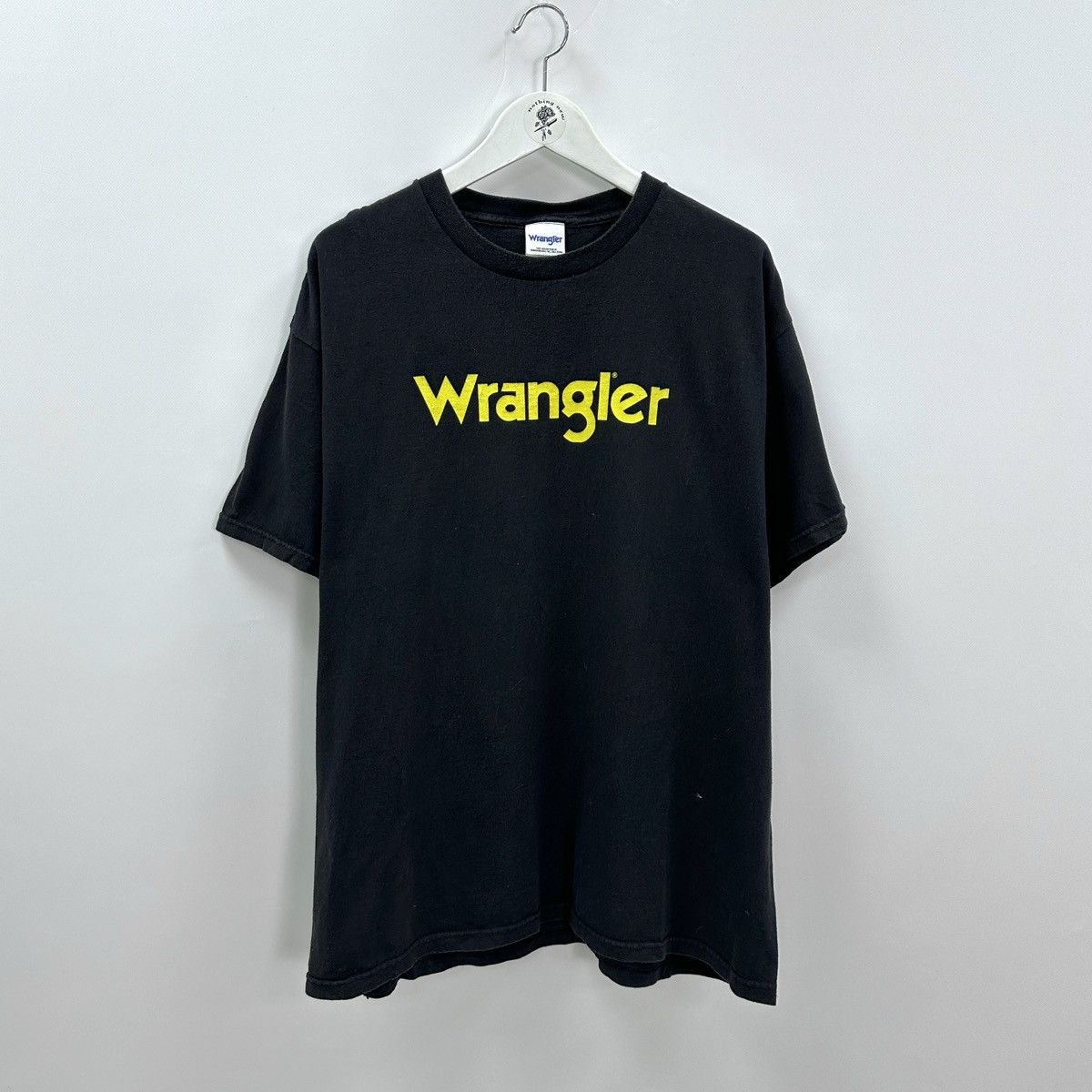 Vintage Vintage 90s Wrangler big logo tee y2k black jeans hype og Size US XL / EU 56 / 4 - 1 Thumbnail
