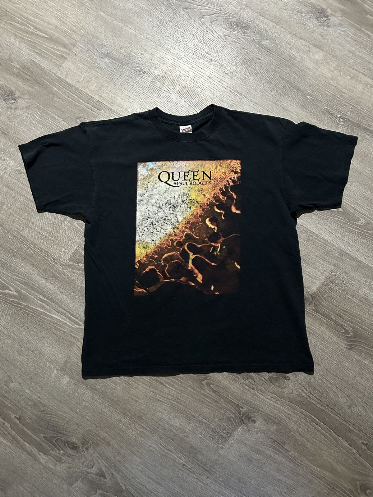 Anvil Vintage Queen t-shirt Size US XL / EU 56 / 4 - 1 Thumbnail