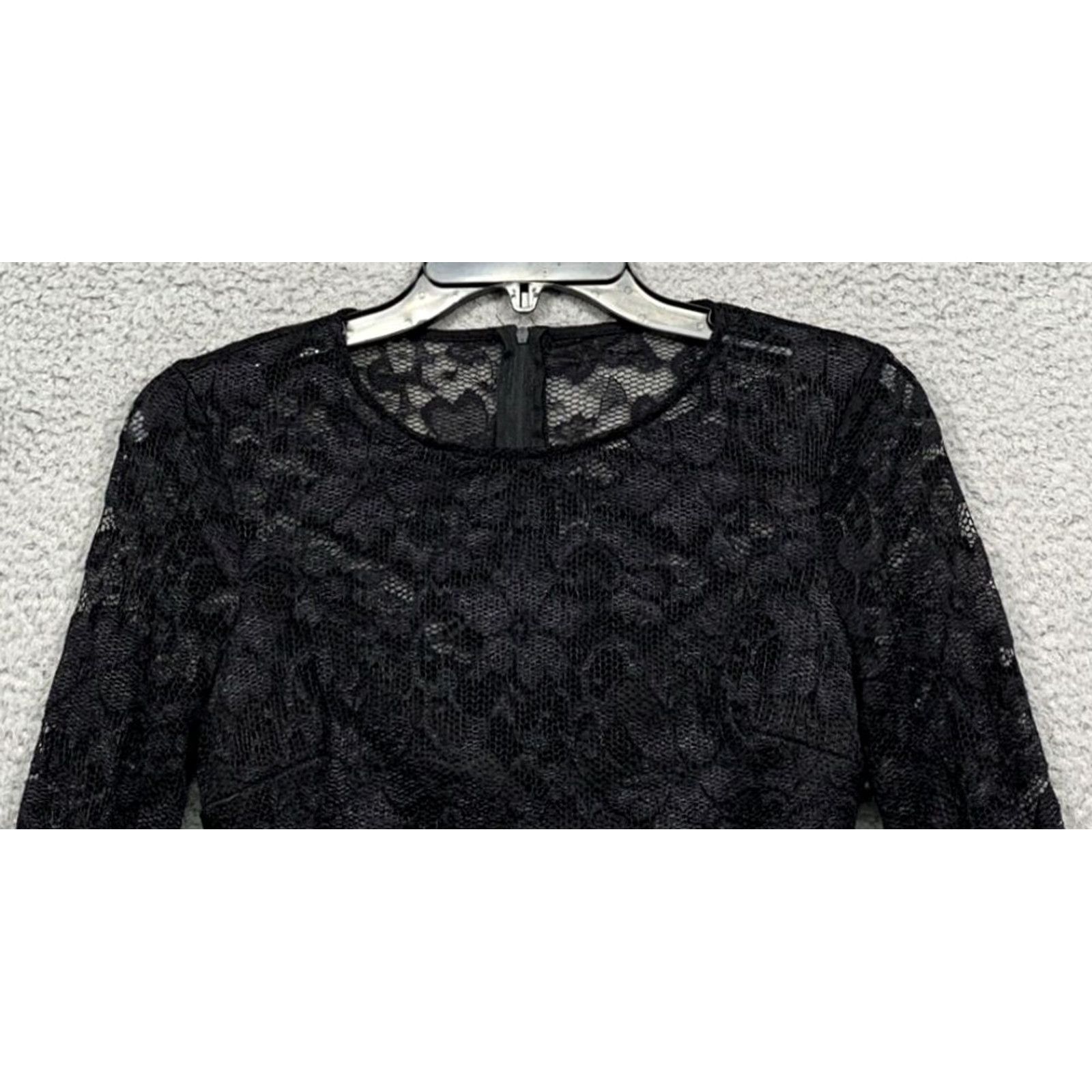 Vintage No Boundaries B Smart Misses Cropped Lace Top Size 3 Black Lined Zipper Hand Wash Stretch Blouse Teens Petite Long Sleeve Round Neck Womens Size XS / US 0-2 / IT 36-38 - 2 Thumbnail