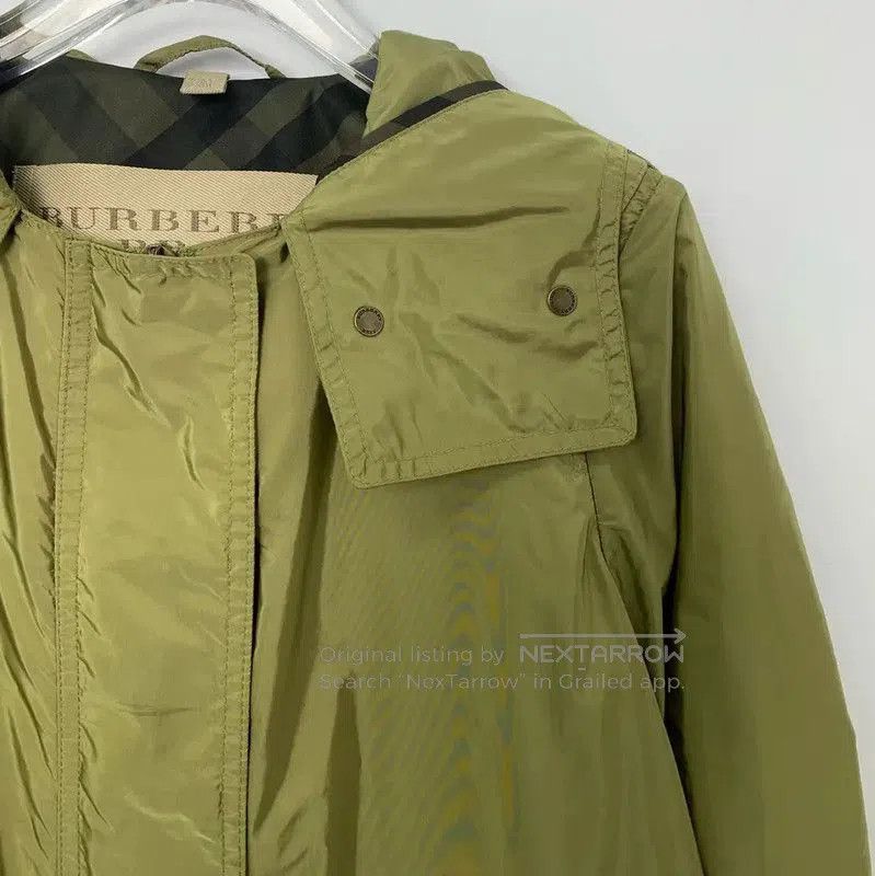 Burberry Burberry Women's Military Green Nylon Trench Coat. Size XS / US 0-2 / IT 36-38 - 3 Thumbnail