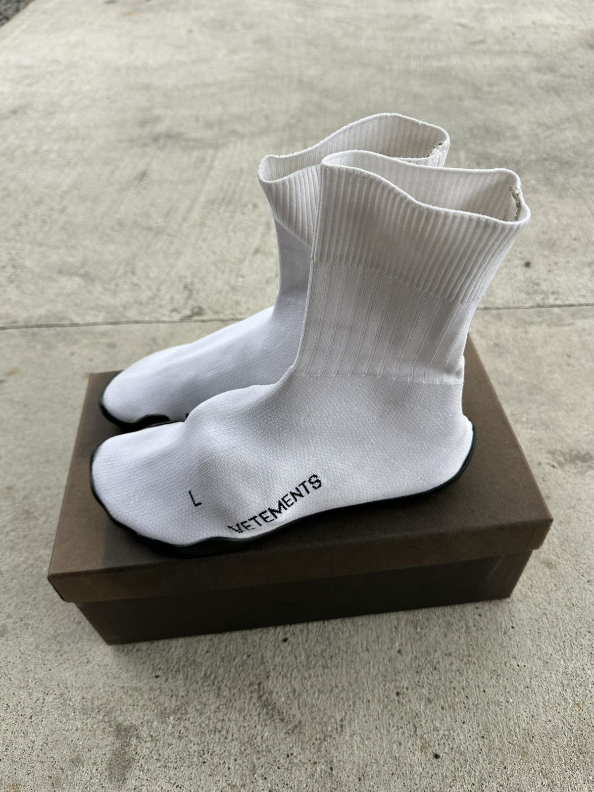 Vetements Vetements 🇫🇷 - A/W 2019 Karate Sock Shoe Size US 7.5 / EU 40-41 - 2 Thumbnail