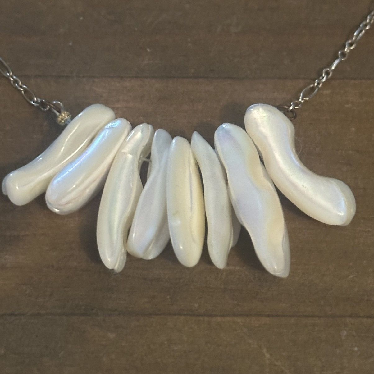 Other Gold tone Mother of Pearl shell necklace Size ONE SIZE - 3 Thumbnail
