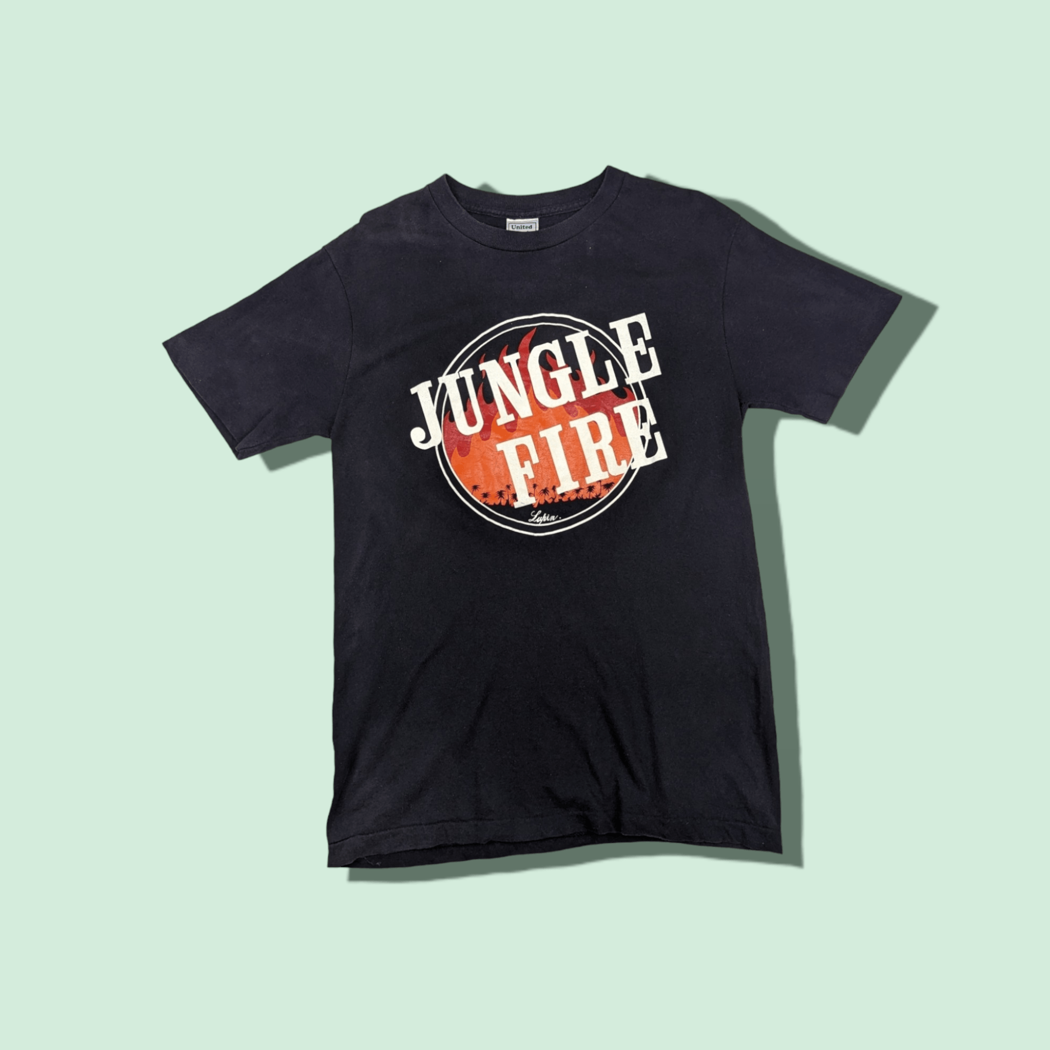 Band Tees Vintage 90's JUNGLE FIRE Rock Band Lupin T-Shirt Size US S / EU 44-46 / 1 - 1 Thumbnail