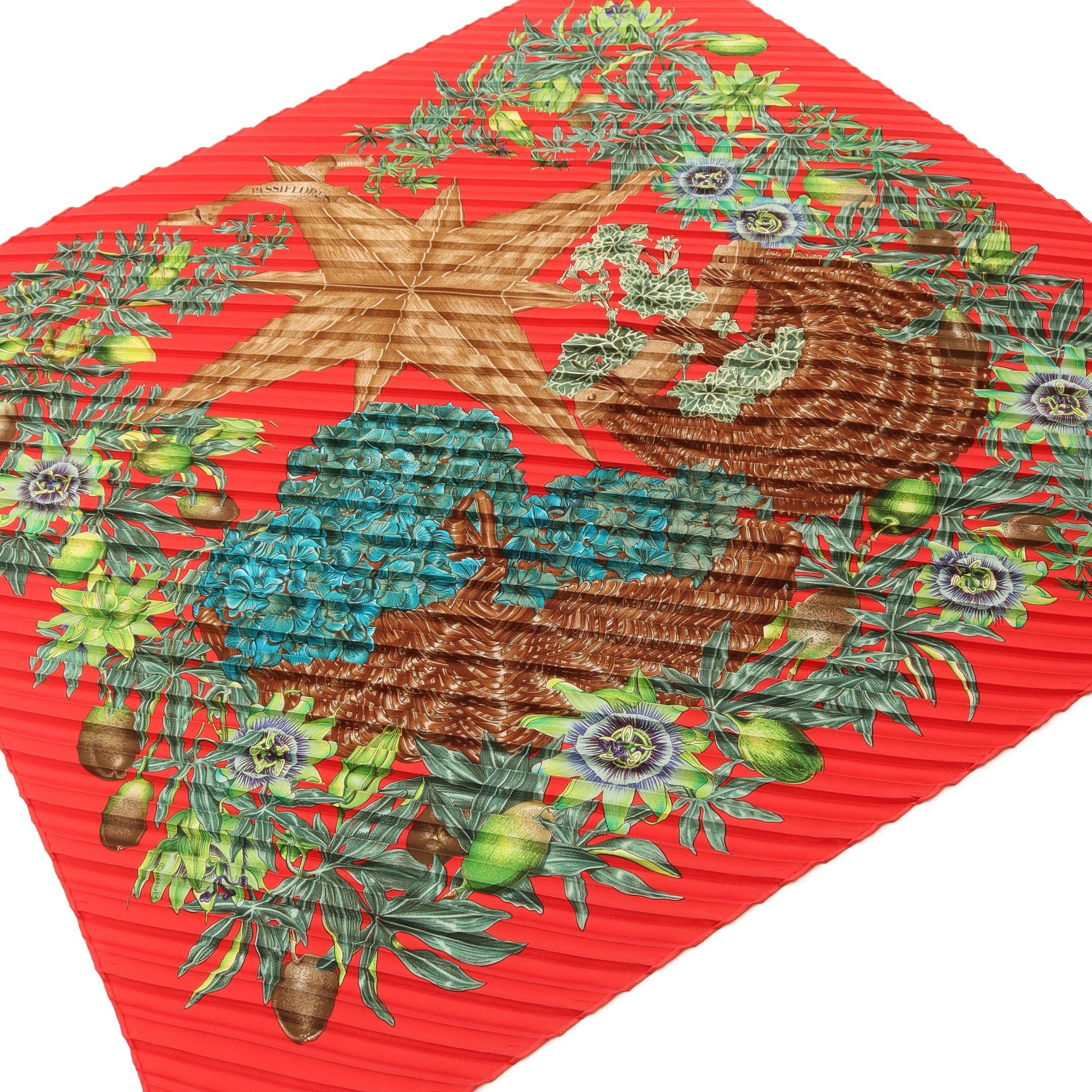 Hermes Hermes Caleprise Passiflores Pleats Scarf Silk Red Size ONE SIZE - 1 Thumbnail