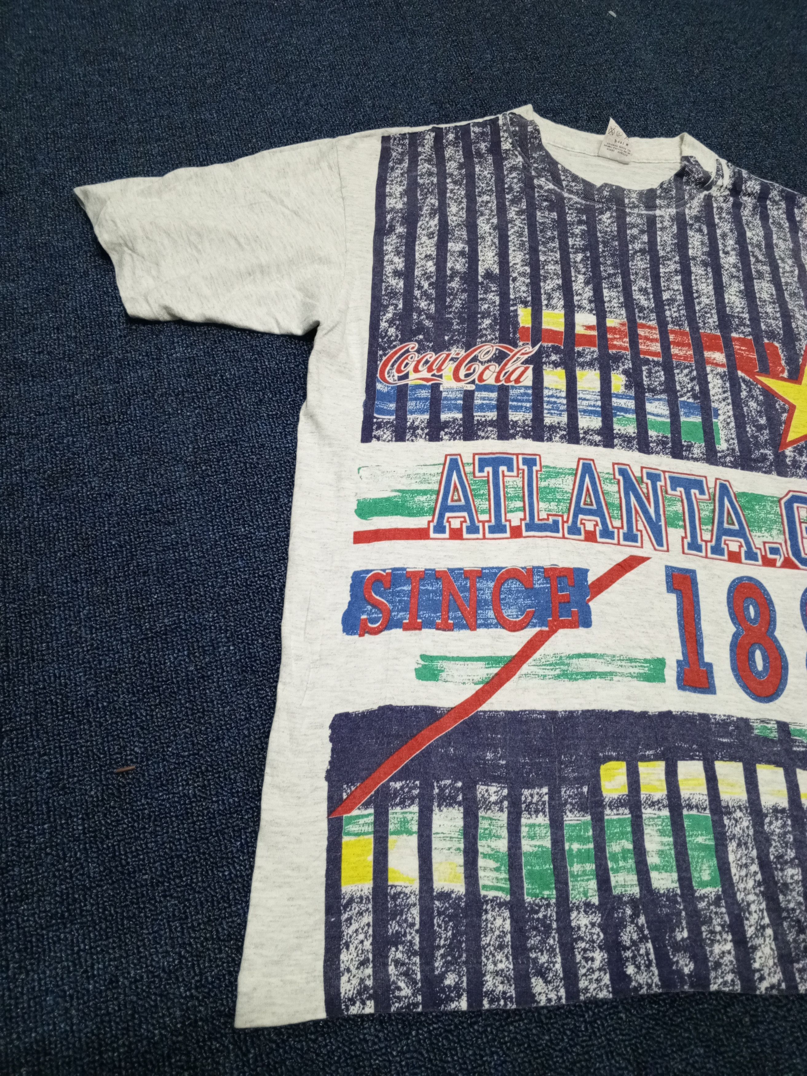 Coca Cola × Vintage 🔥COCA-COLA VINTAGE 1993 FULLPRINT🔥 Size US L / EU 52-54 / 3 - 4 Thumbnail