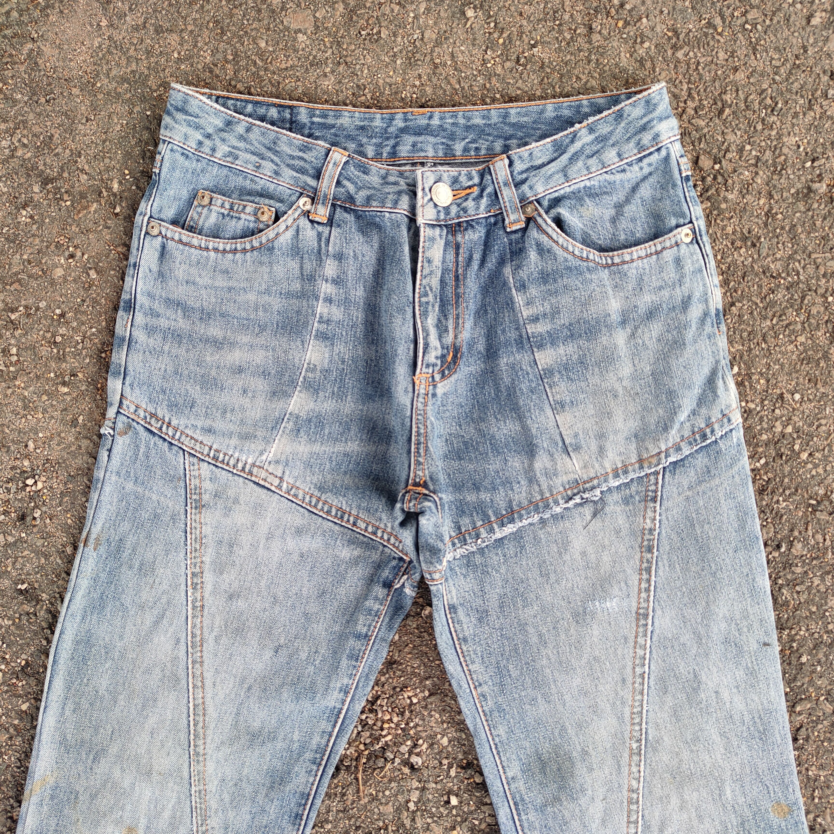 Japanese Brand FLARE VINTAGE JAPANESE FADED DISTRESSED JEANS DENIM PANTS Size US 28 / EU 44 - 4 Thumbnail
