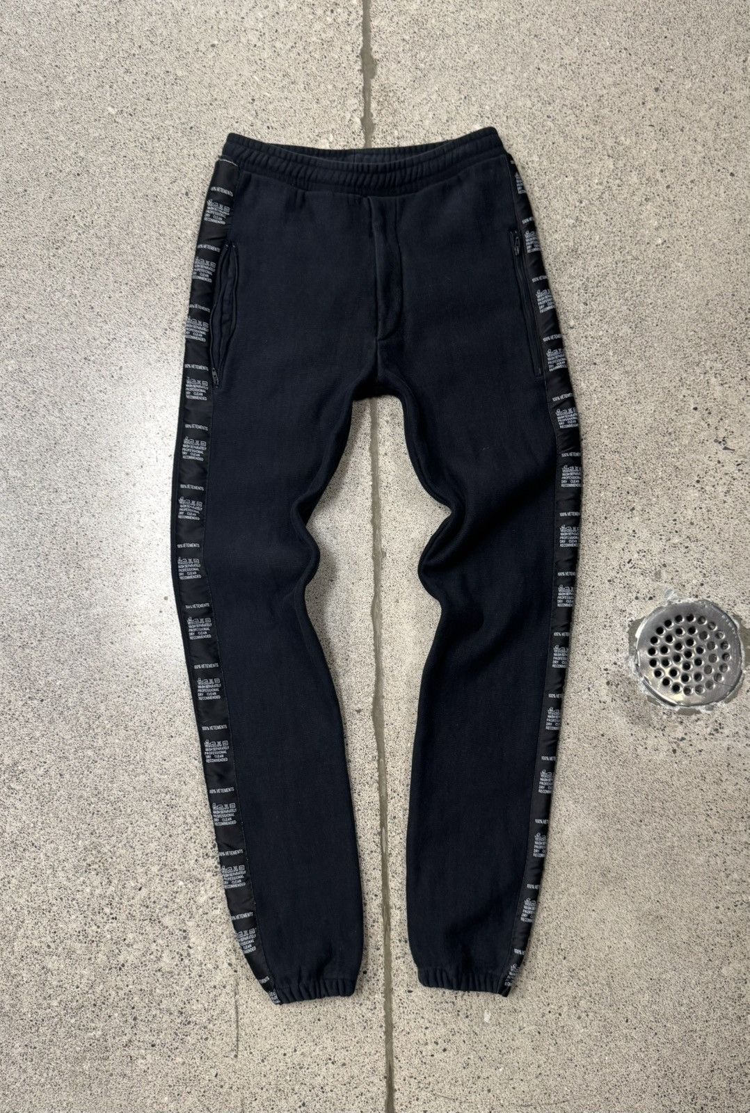 Men's Vetements Sweatpants & Joggers | Grailed