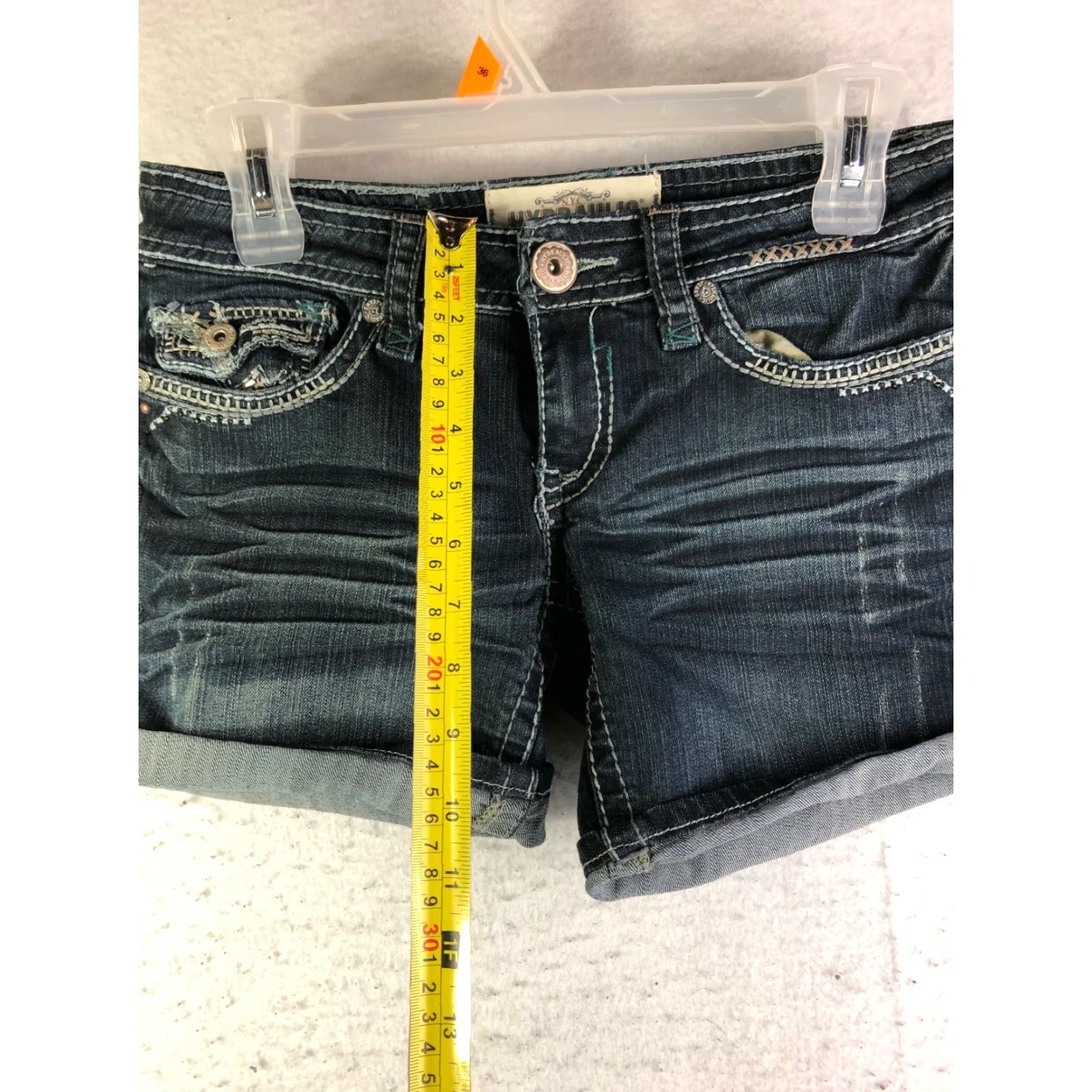 Vintage HYDRAULIC Mid Rise Boyfriend Juniors Size 2 28" Waist Dark Wash Blue Denim Shorts Women/ Girls Size 28" / US 6 / IT 42 - 4 Thumbnail
