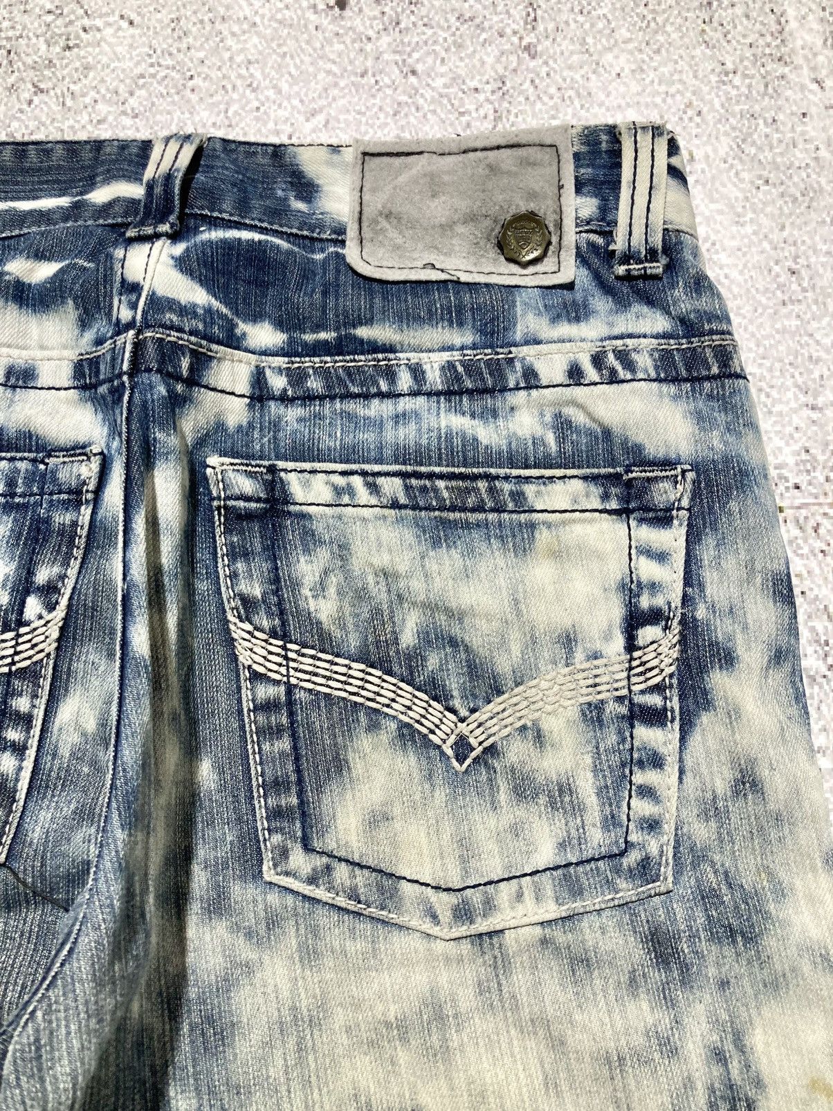 Japanese Brand 2000s Ugiz Distressed Ripped Acid Wash Denim Tornado Style Size US 29 - 14 Thumbnail