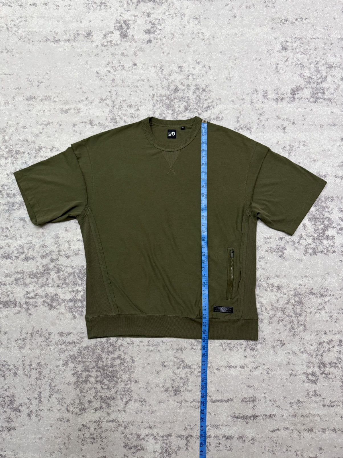 GU GU OLIVE GREEN SHORTSLEEVE SWEATSHIRT Size US XL / EU 56 / 4 - 17 Thumbnail