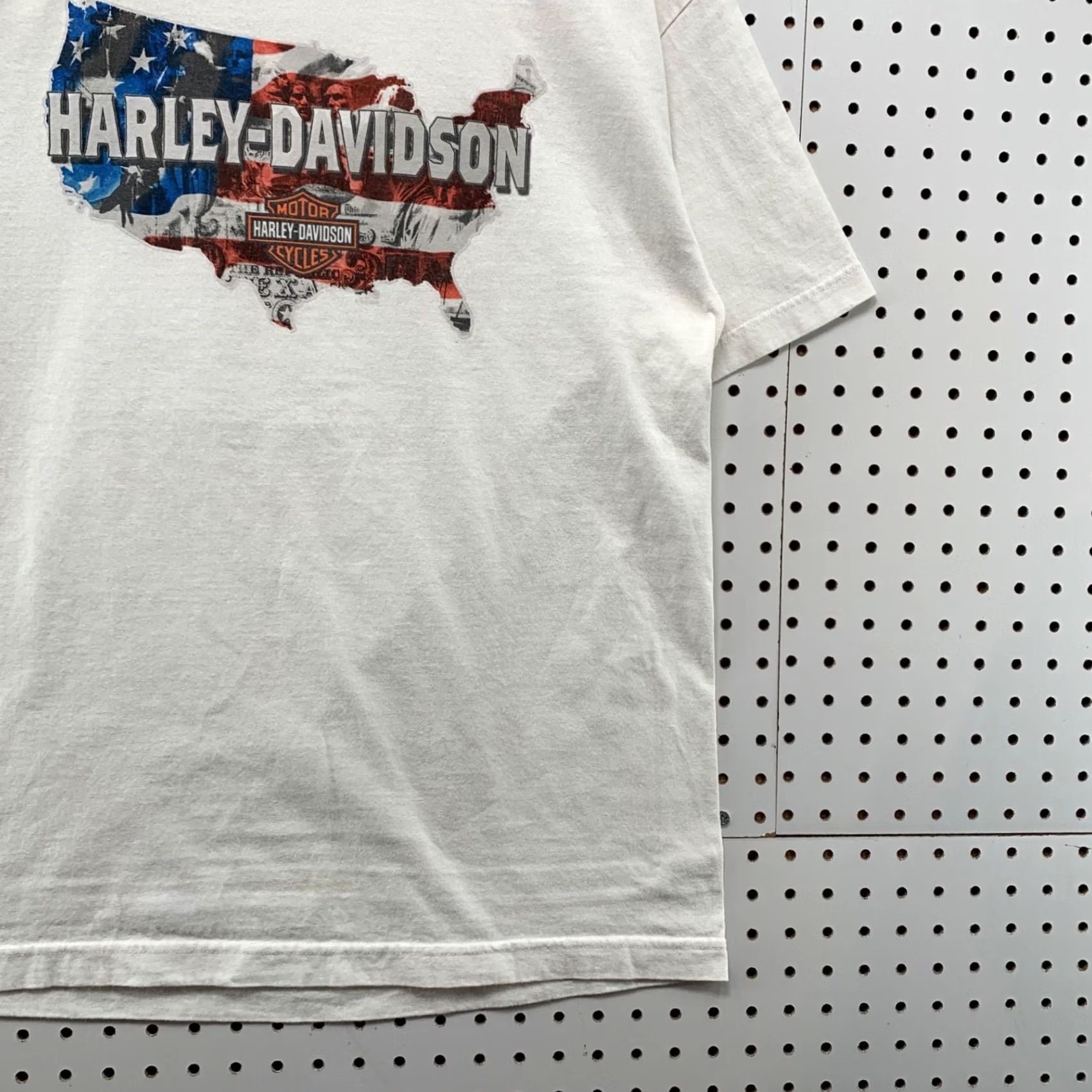 Harley Davidson VINTAGE Harley Davidson Shirt Mens Large White USA Flag Engine Graphic Size US L / EU 52-54 / 3 - 6 Thumbnail