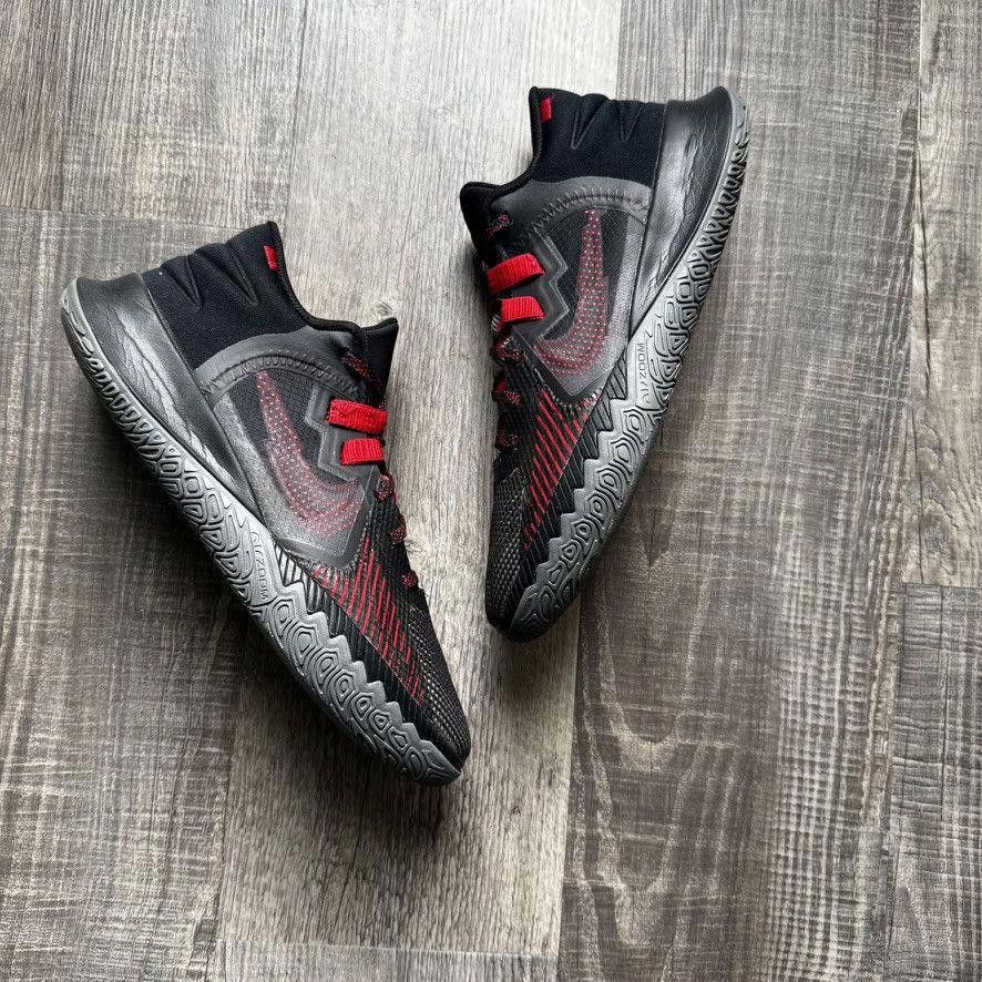 Nike NIKE • Kyrie Flytrap V "Black University Red" (10M) Size US 10 / EU 43 - 8 Thumbnail