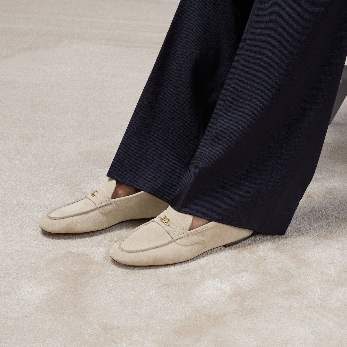 Gucci o1s1wg110125 Interlocking G Loafers in Beige Size US 8 / EU 41 - 2 Thumbnail