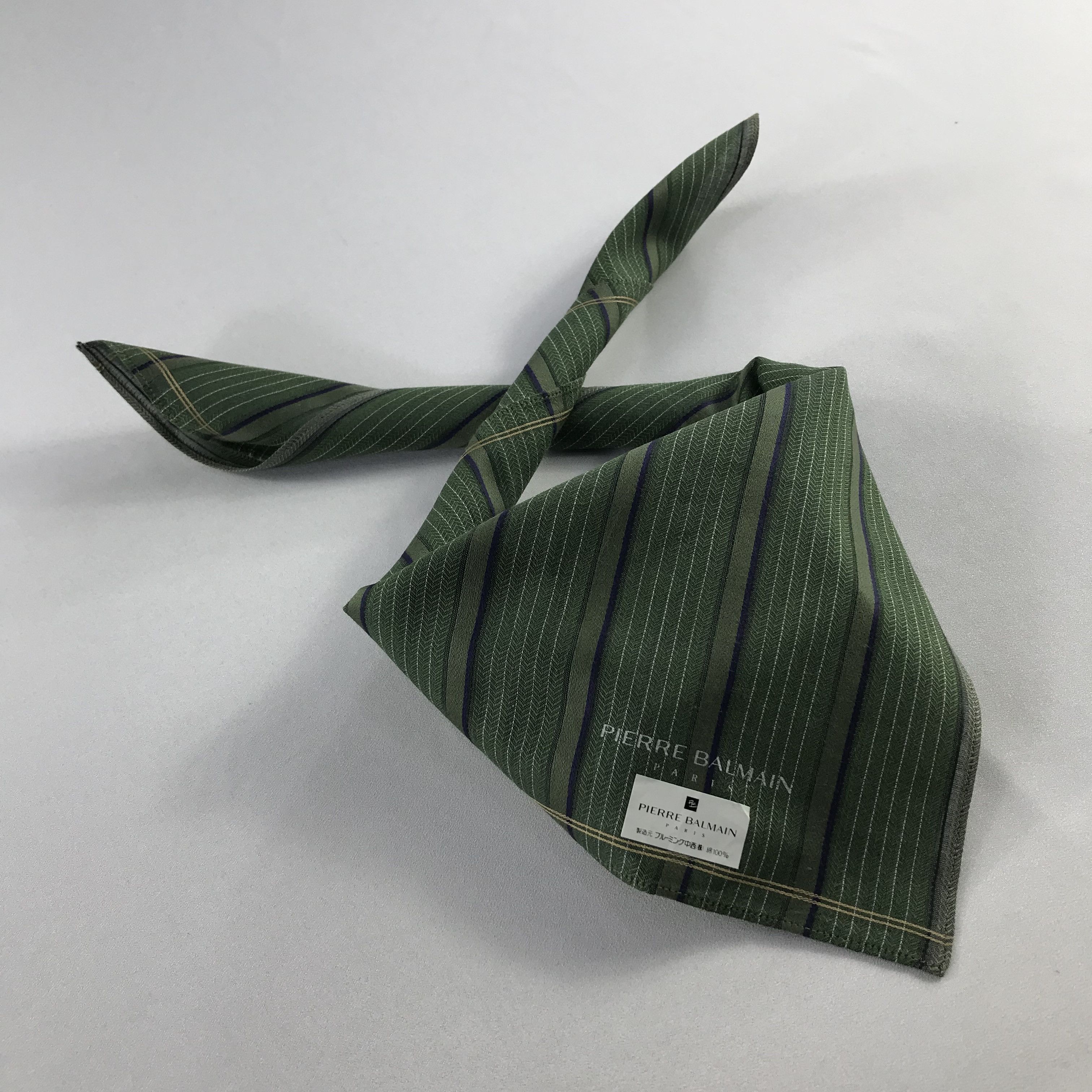 Pierre Balmain Pierre Balmain Handkerchief / Bandana / Neckerchief C807 Size ONE SIZE - 2 Thumbnail