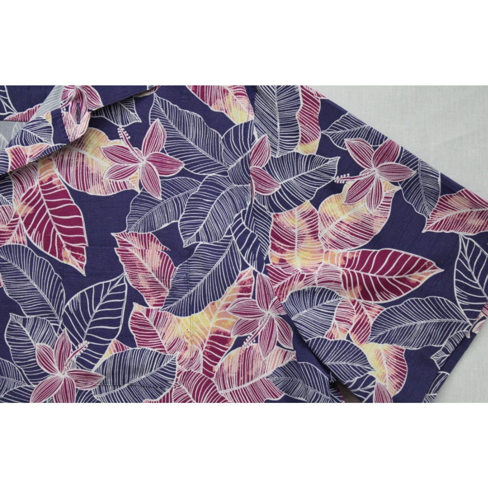 Vintage VINTAGE Caribbean Hawaiian Shirt Men XXL Blue Pink Hibiscus Floral Print Flowers Leaves Size US XXL / EU 58 / 5 - 2 Thumbnail