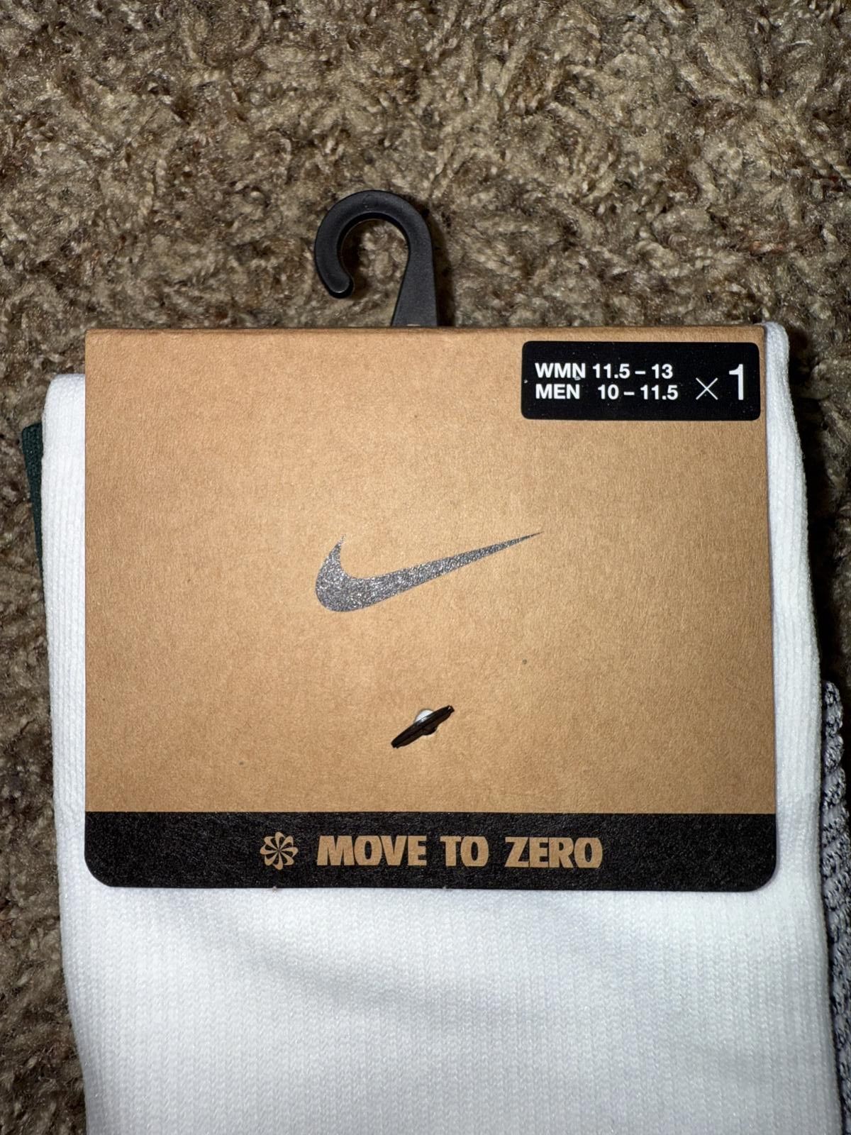 Nike Nike Men’s Australia 2025/26 Vapor Strike Knee-High Socks Sample Size ONE SIZE - 4 Thumbnail